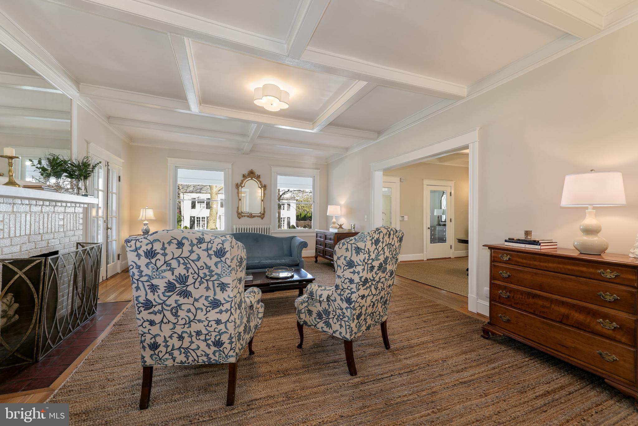 CHEVY CHASE VILLAGE - Residential