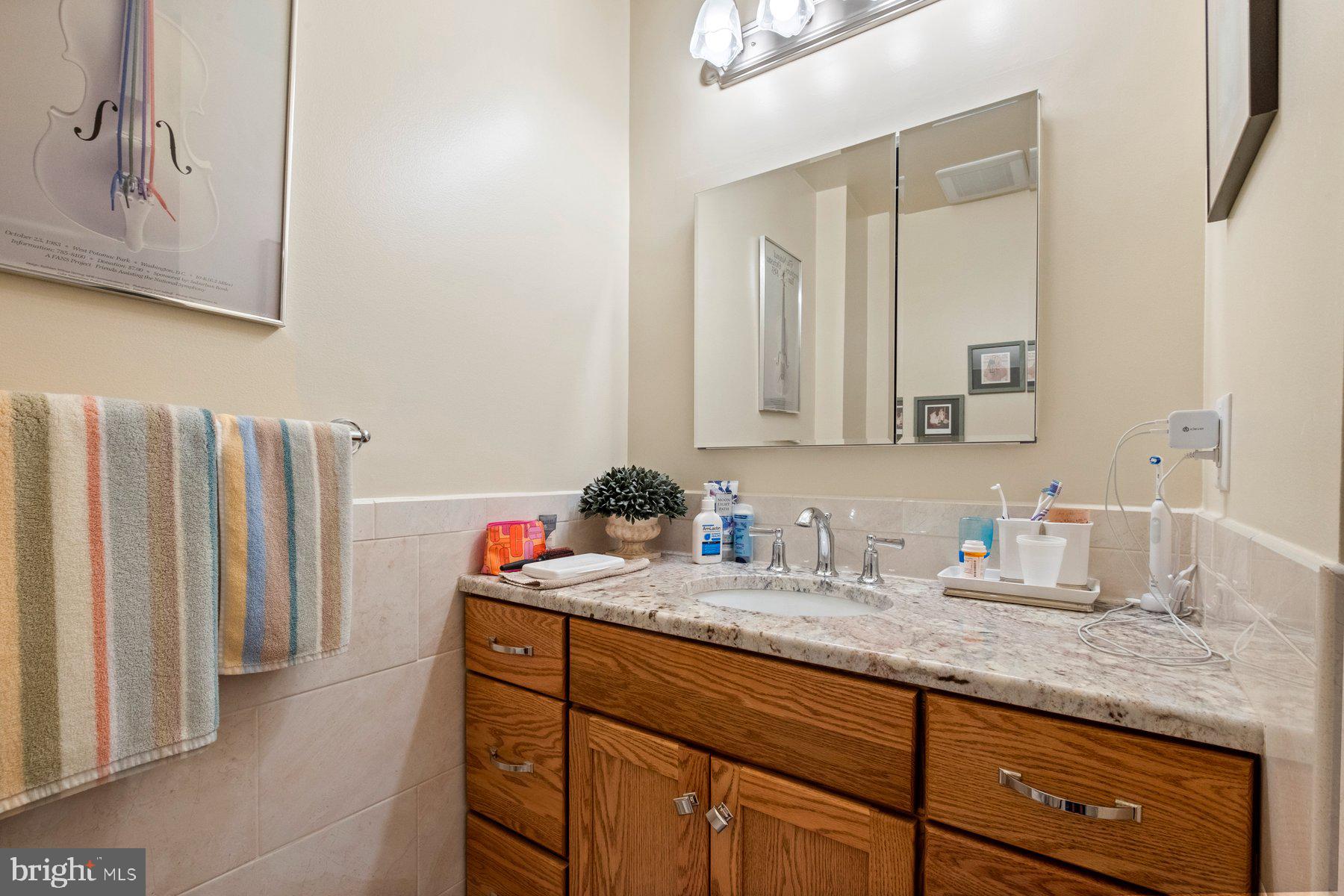 VALLEY GLEN - Residential