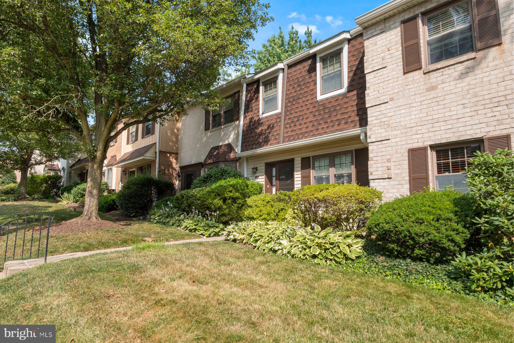 VALLEY GLEN - Residential