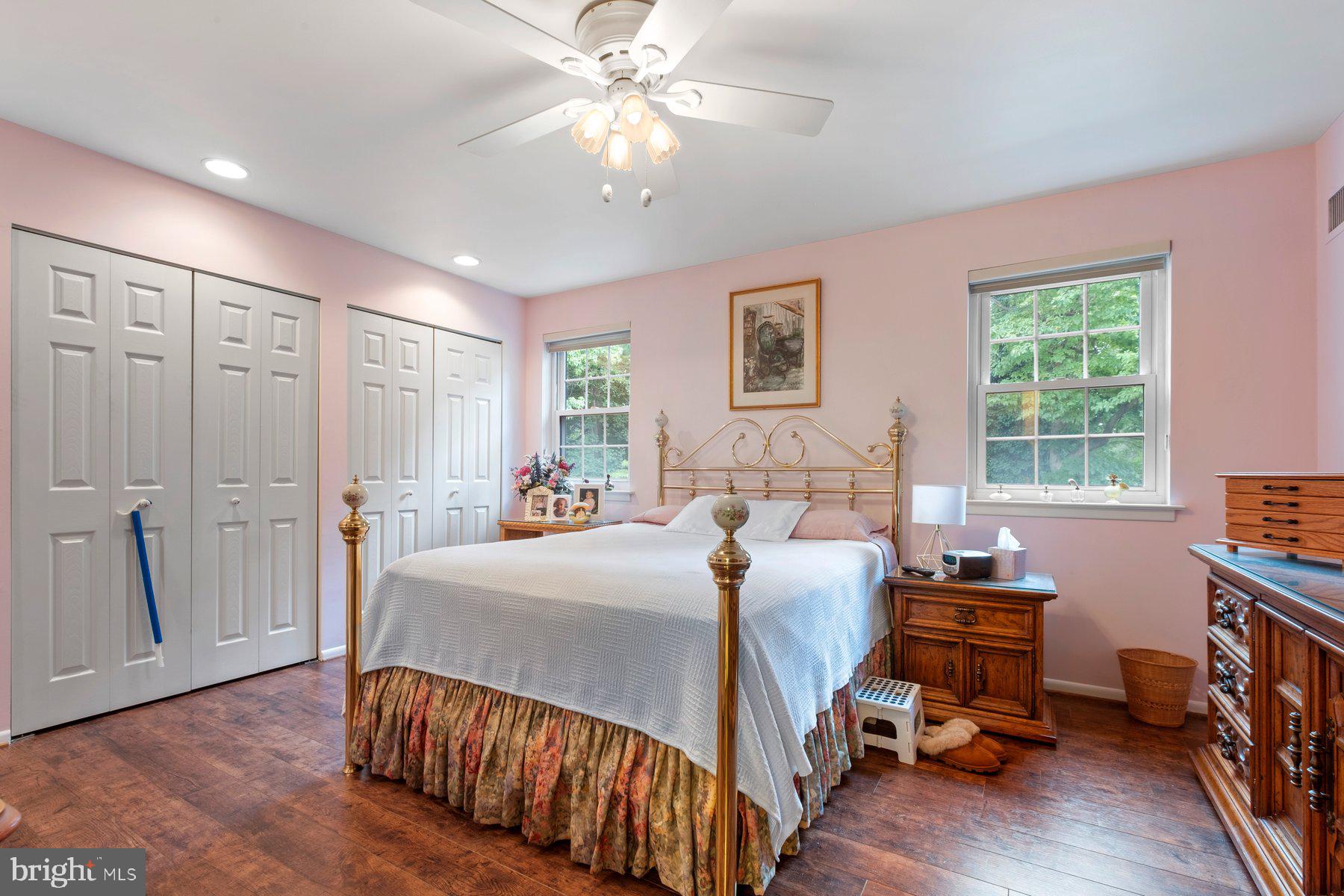 VALLEY GLEN - Residential