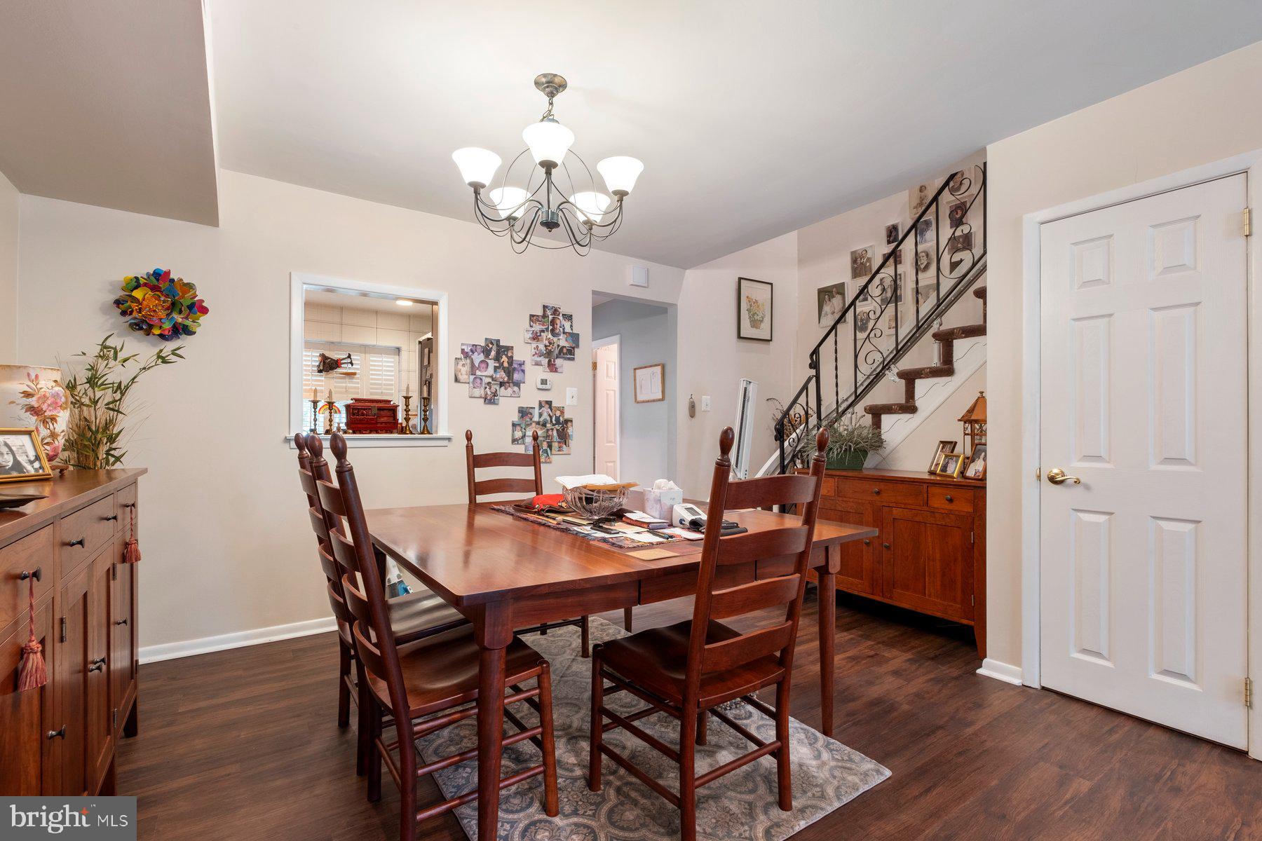 VALLEY GLEN - Residential