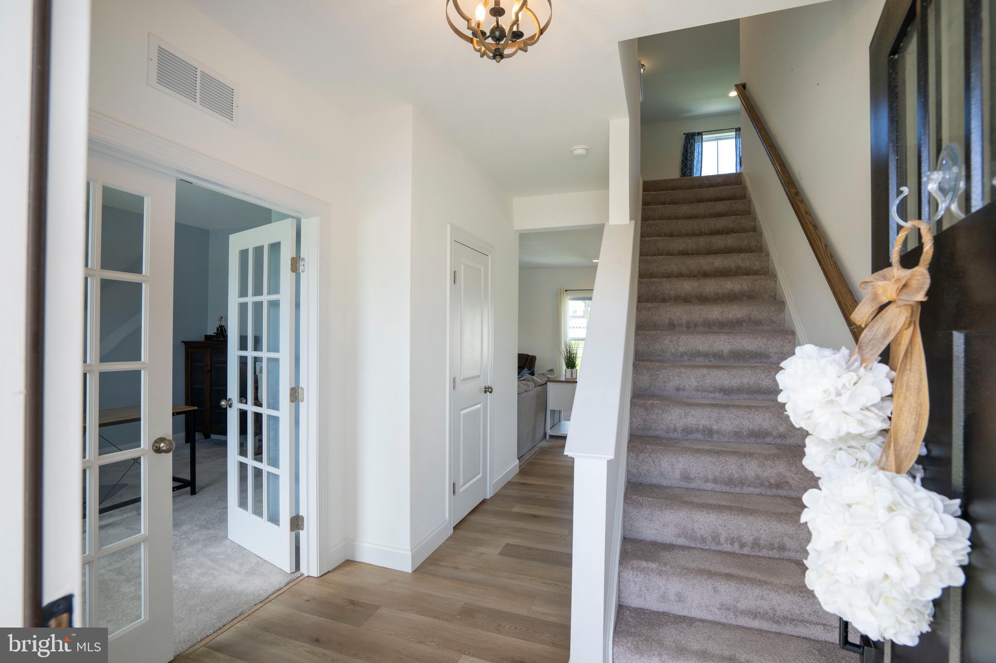 LOGAN GREENE - Residential