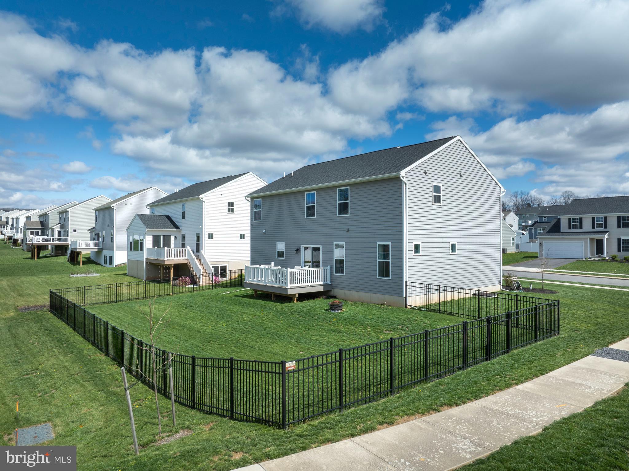 LOGAN GREENE - Residential