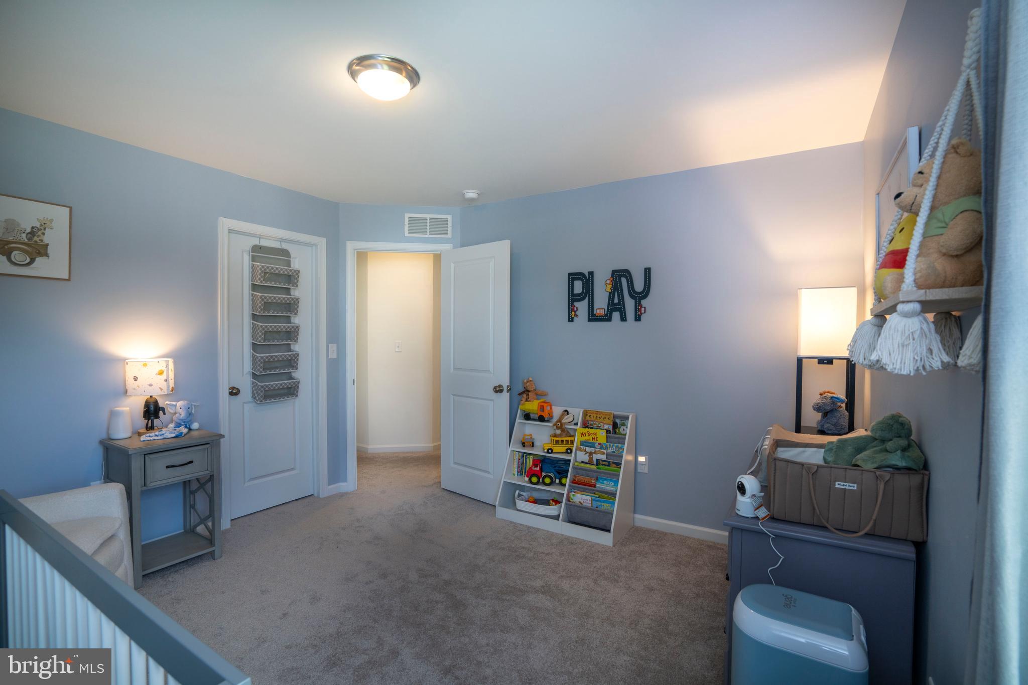 LOGAN GREENE - Residential