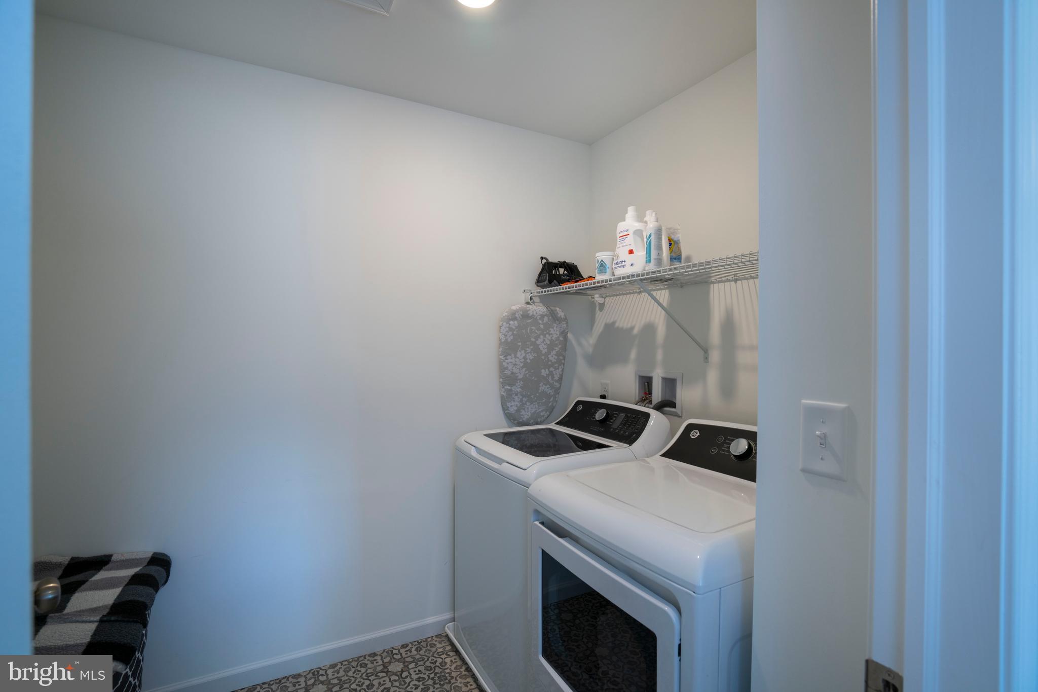 LOGAN GREENE - Residential