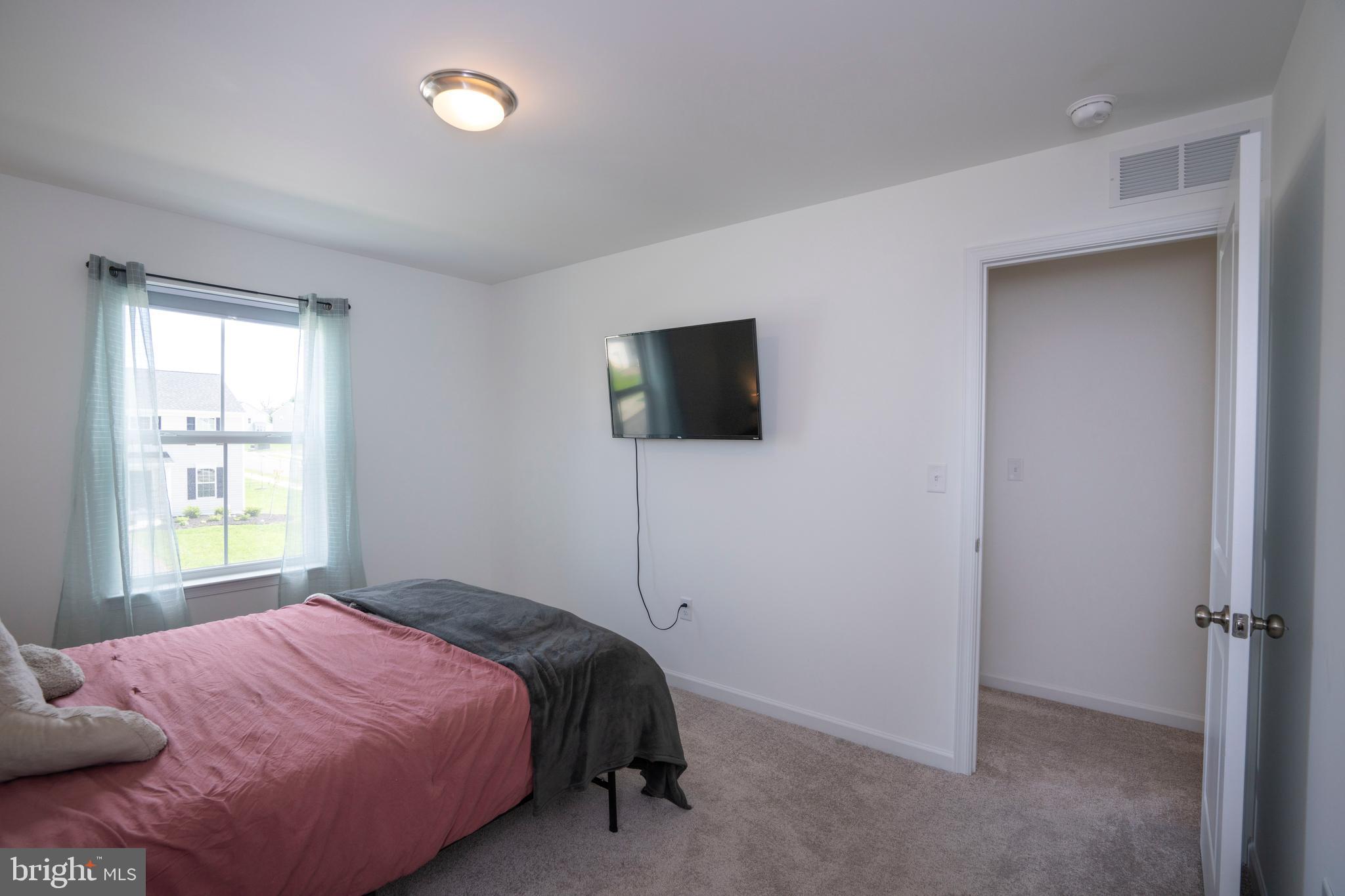 LOGAN GREENE - Residential