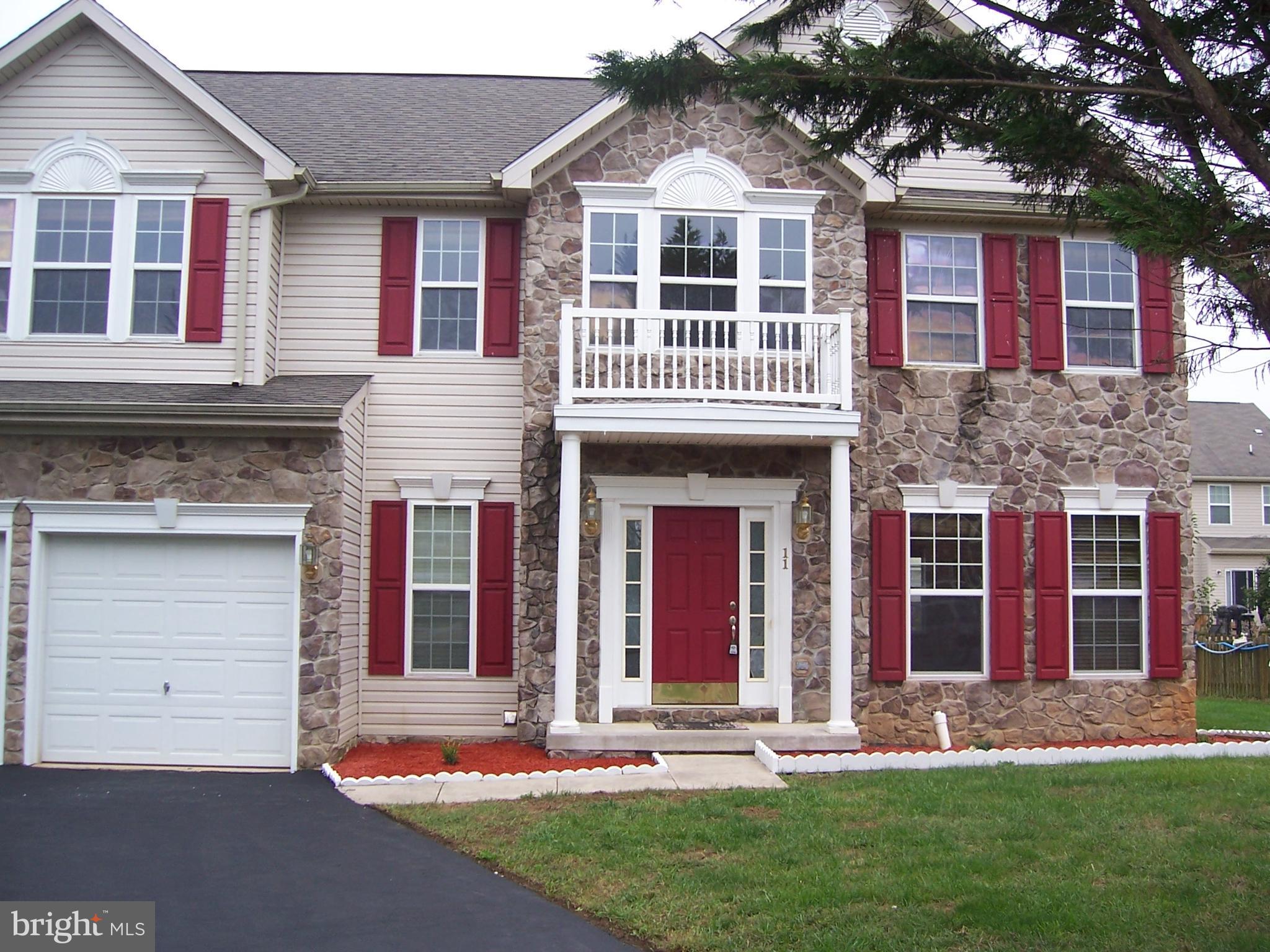 BENTWOOD ESTATES - Residential Lease