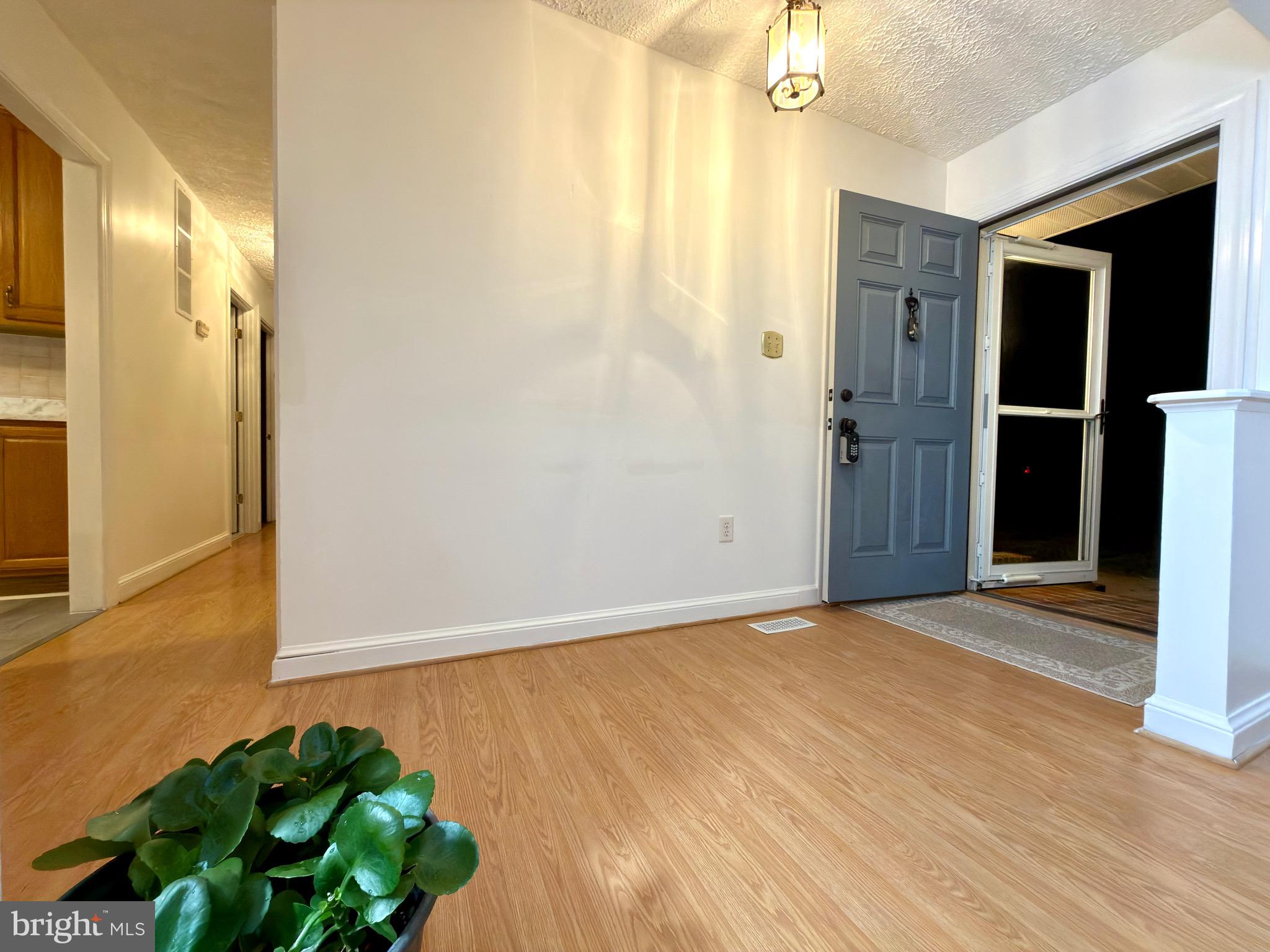 STERLING  PARK - Residential Lease