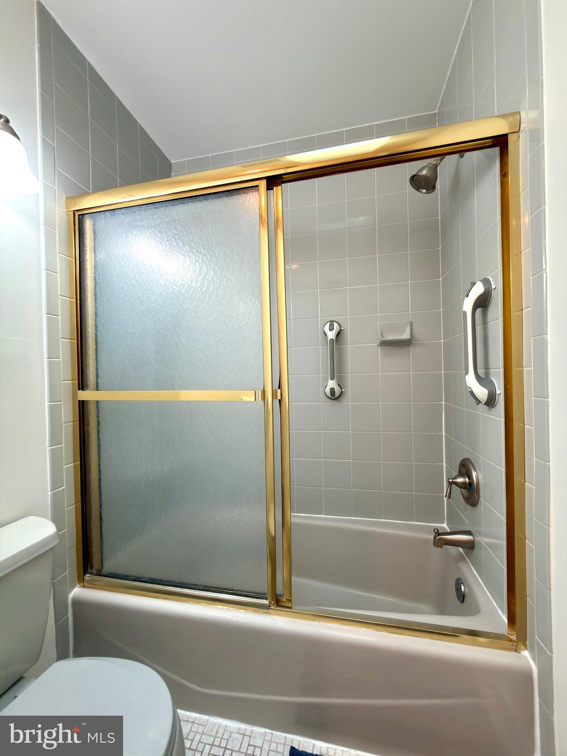 STERLING  PARK - Residential Lease