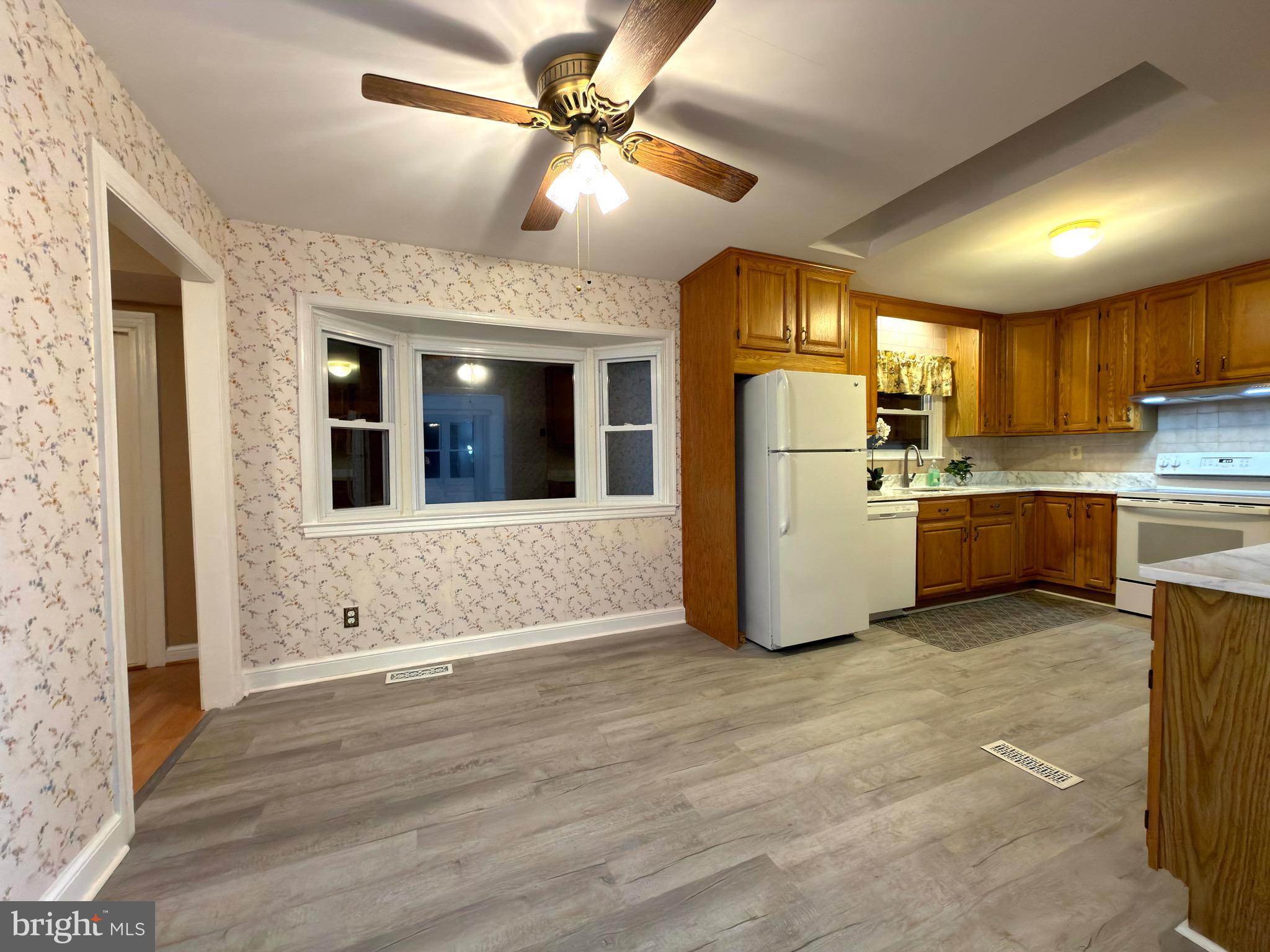 STERLING  PARK - Residential Lease