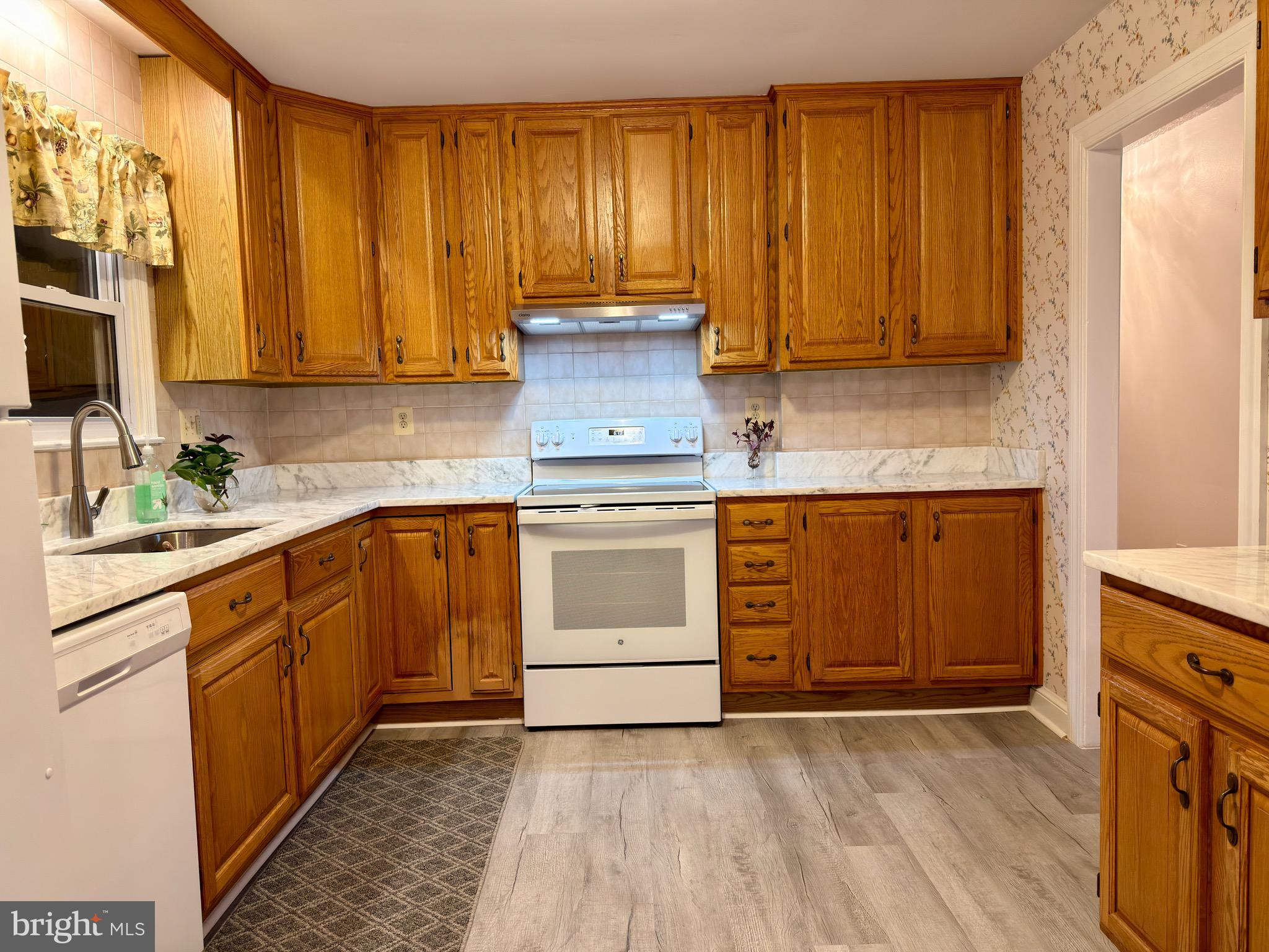 STERLING  PARK - Residential Lease