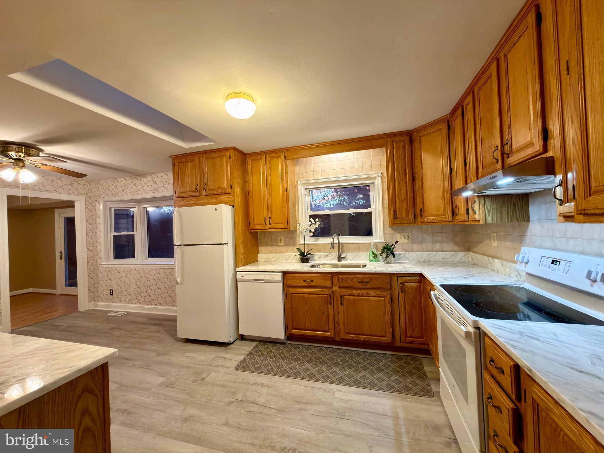 STERLING  PARK - Residential Lease