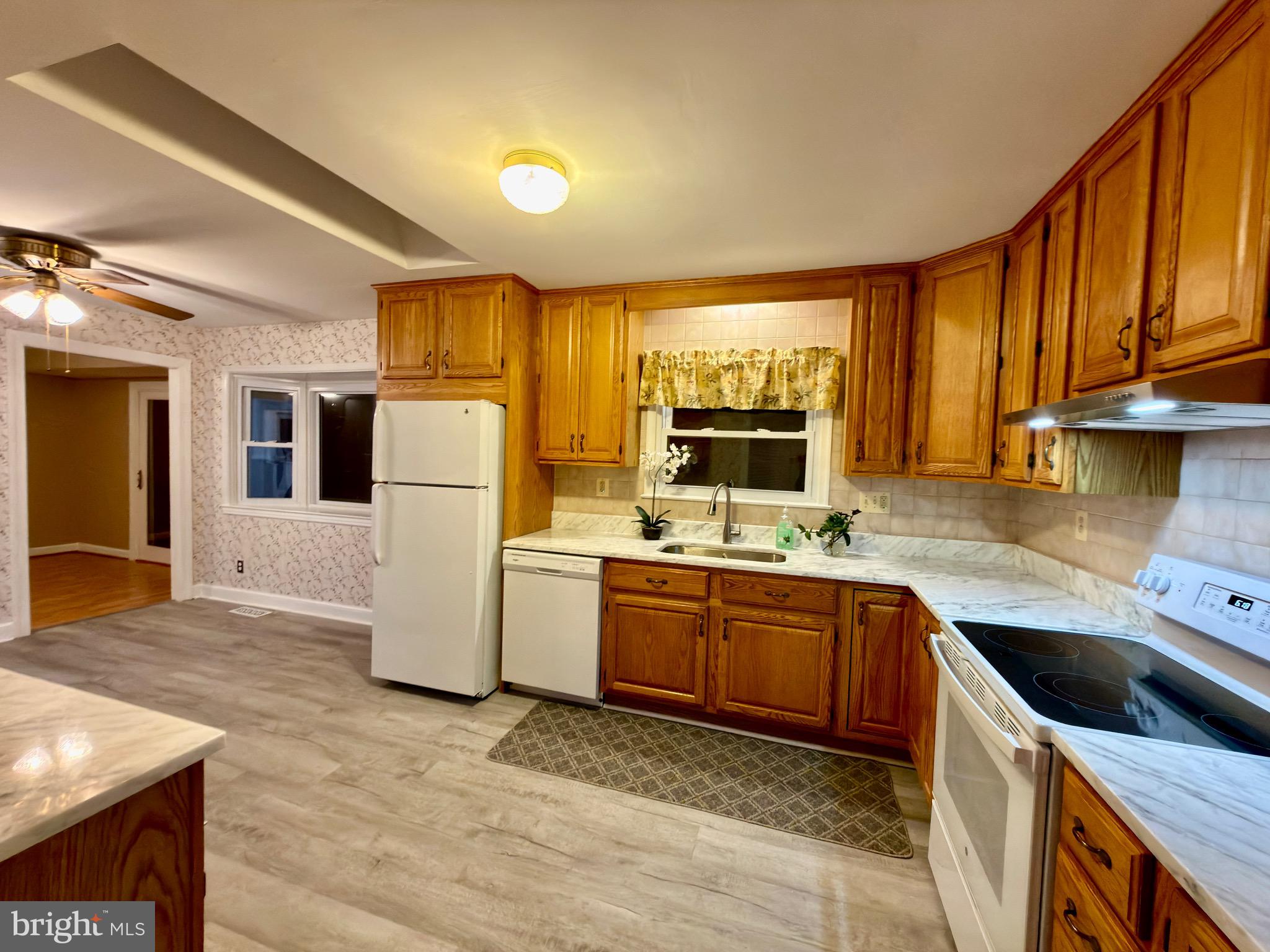 STERLING  PARK - Residential Lease