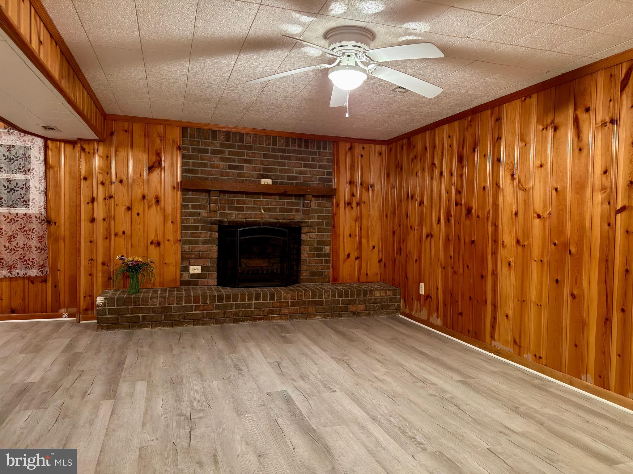 STERLING  PARK - Residential Lease