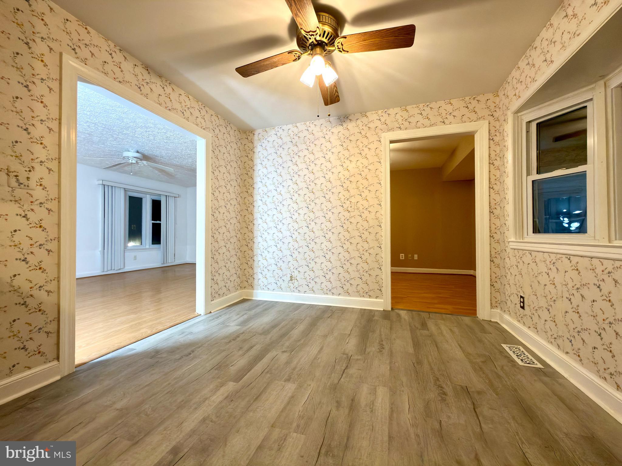 STERLING  PARK - Residential Lease