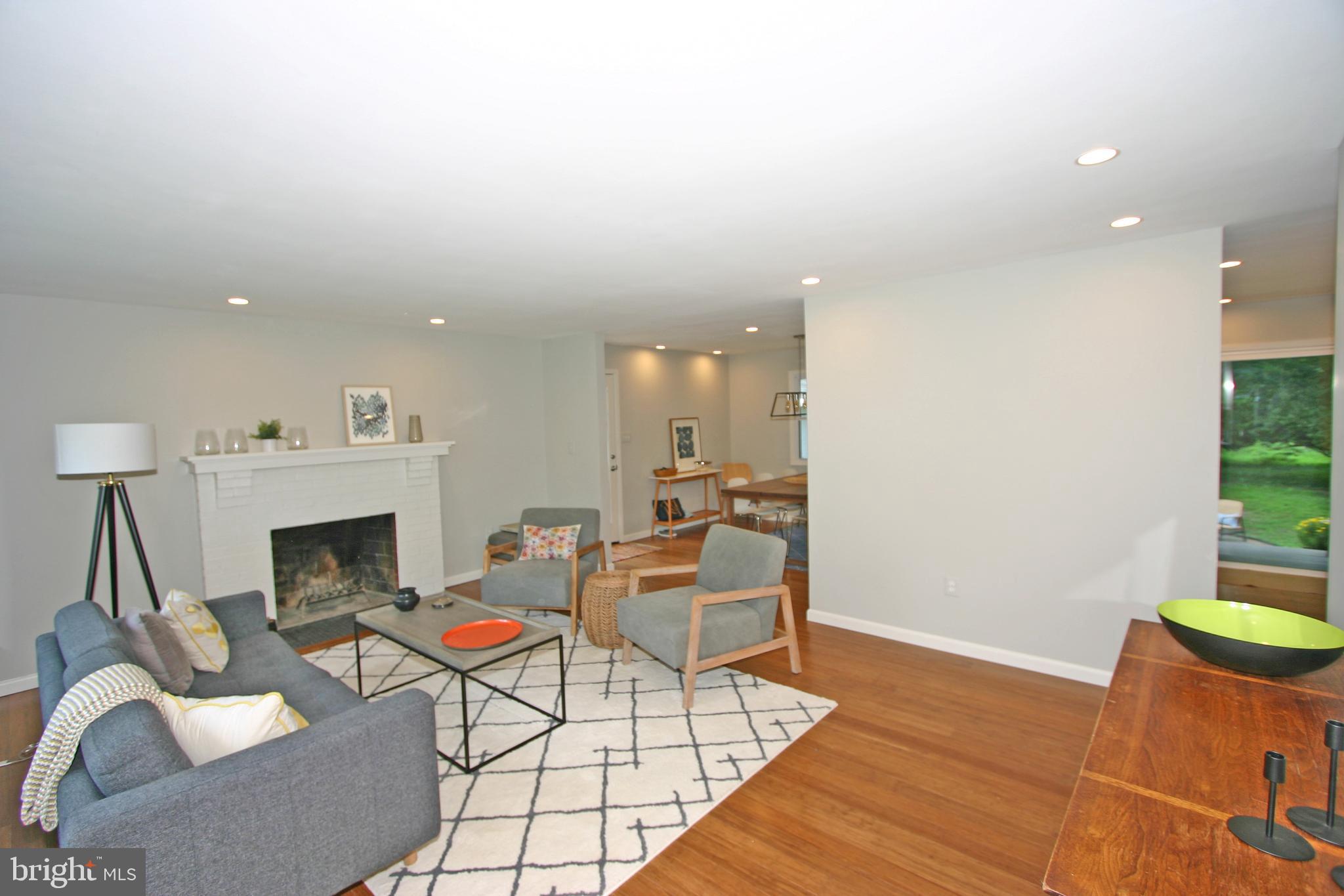 OVERLOOK KNOLLS - Residential