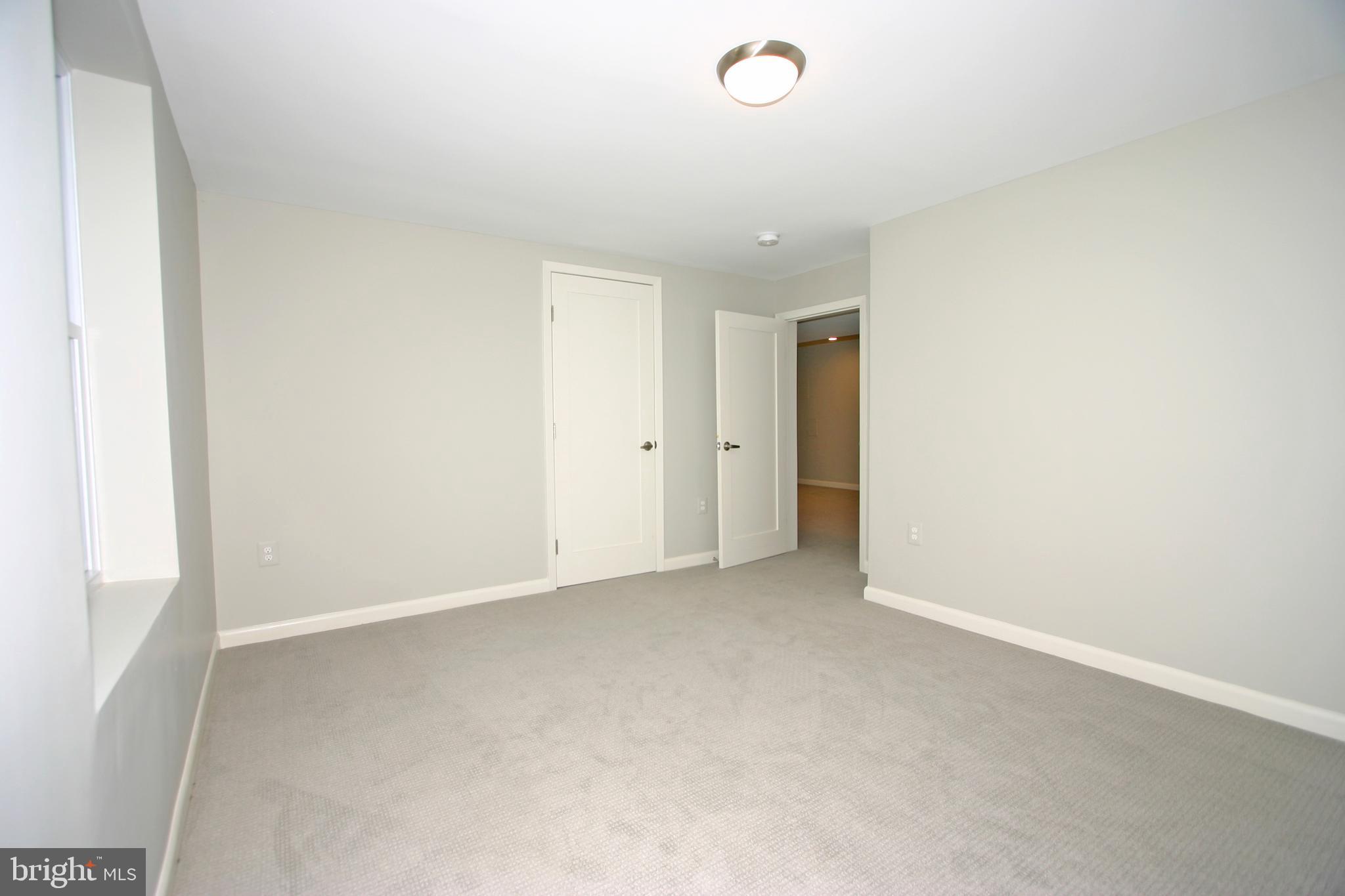 OVERLOOK KNOLLS - Residential