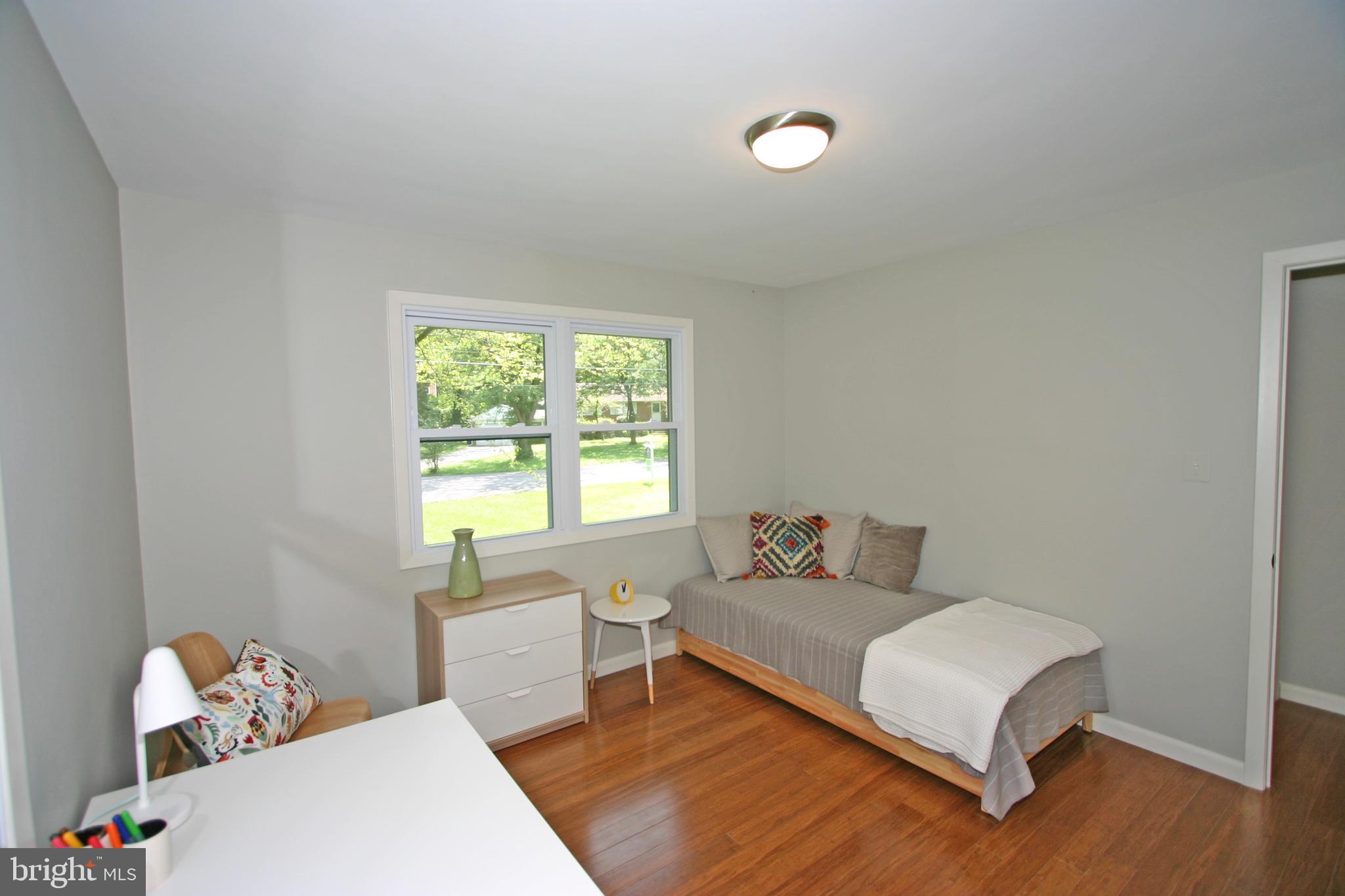 OVERLOOK KNOLLS - Residential