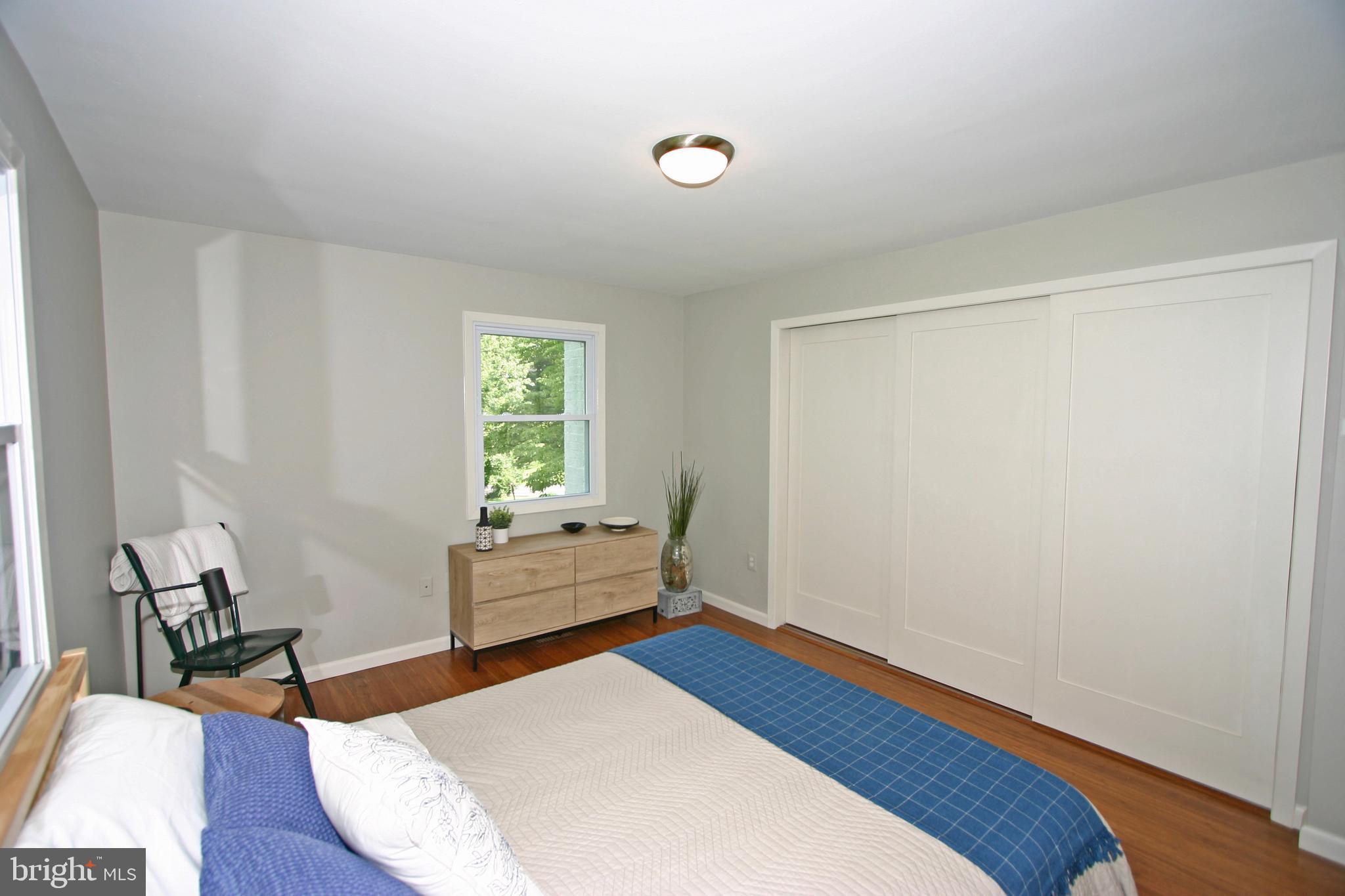 OVERLOOK KNOLLS - Residential