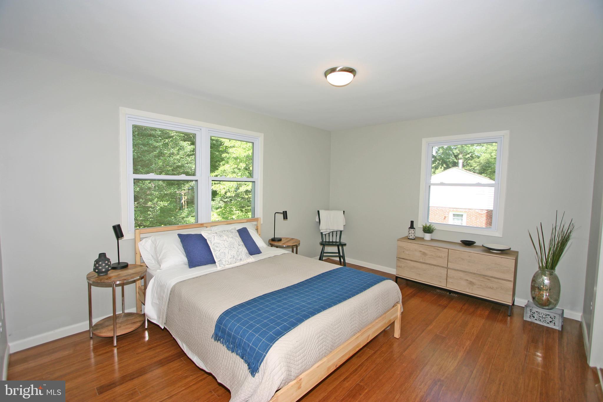 OVERLOOK KNOLLS - Residential