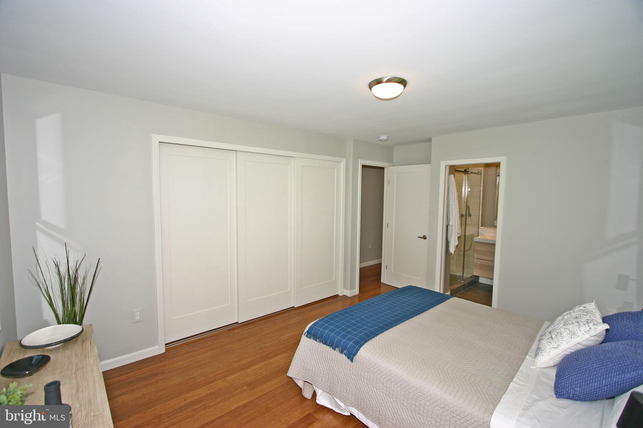 OVERLOOK KNOLLS - Residential