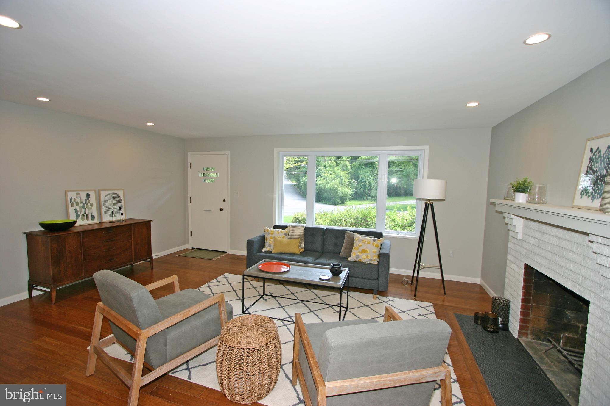 OVERLOOK KNOLLS - Residential