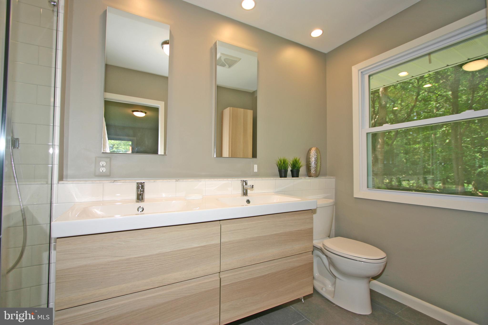 OVERLOOK KNOLLS - Residential