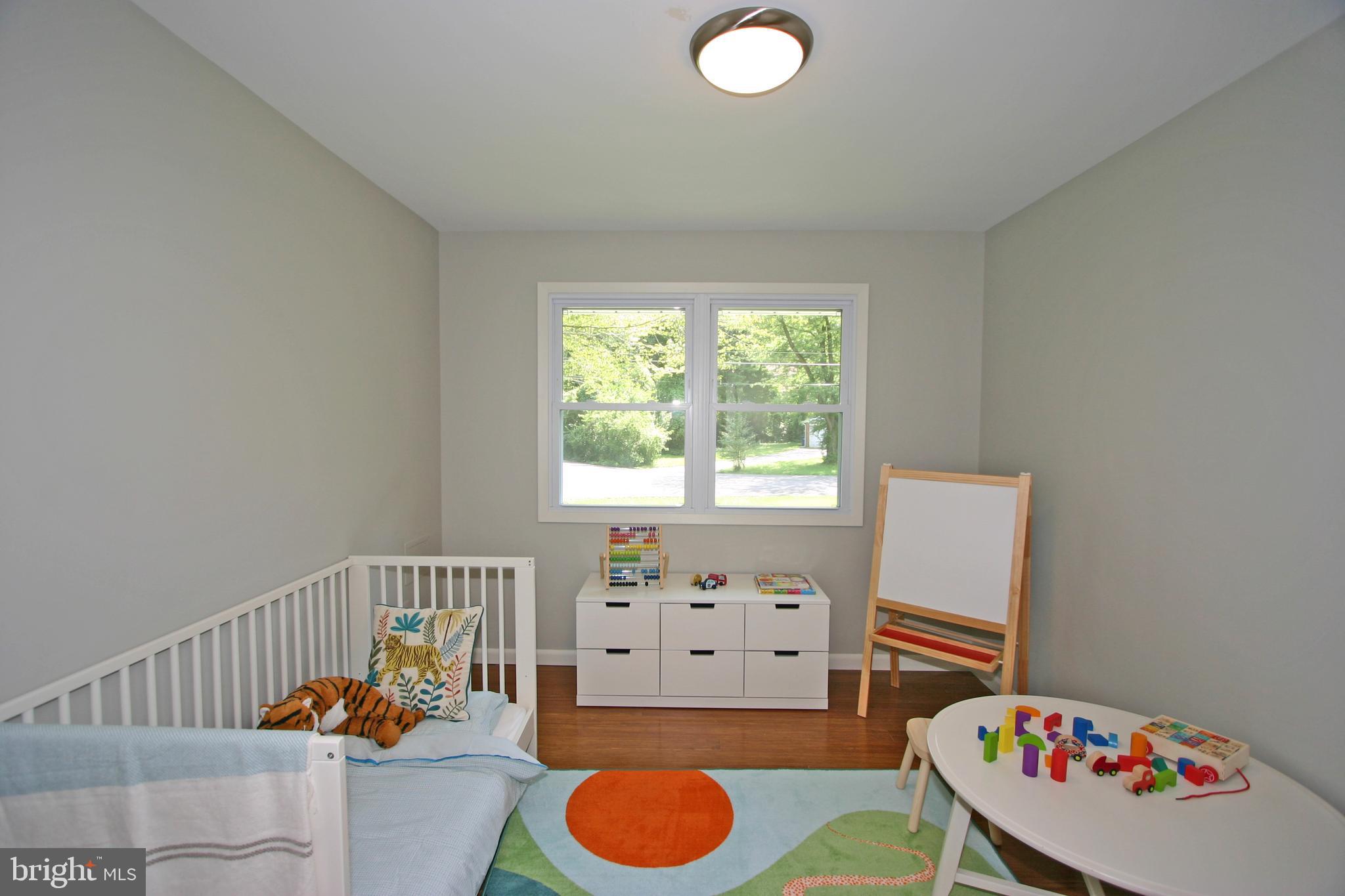 OVERLOOK KNOLLS - Residential