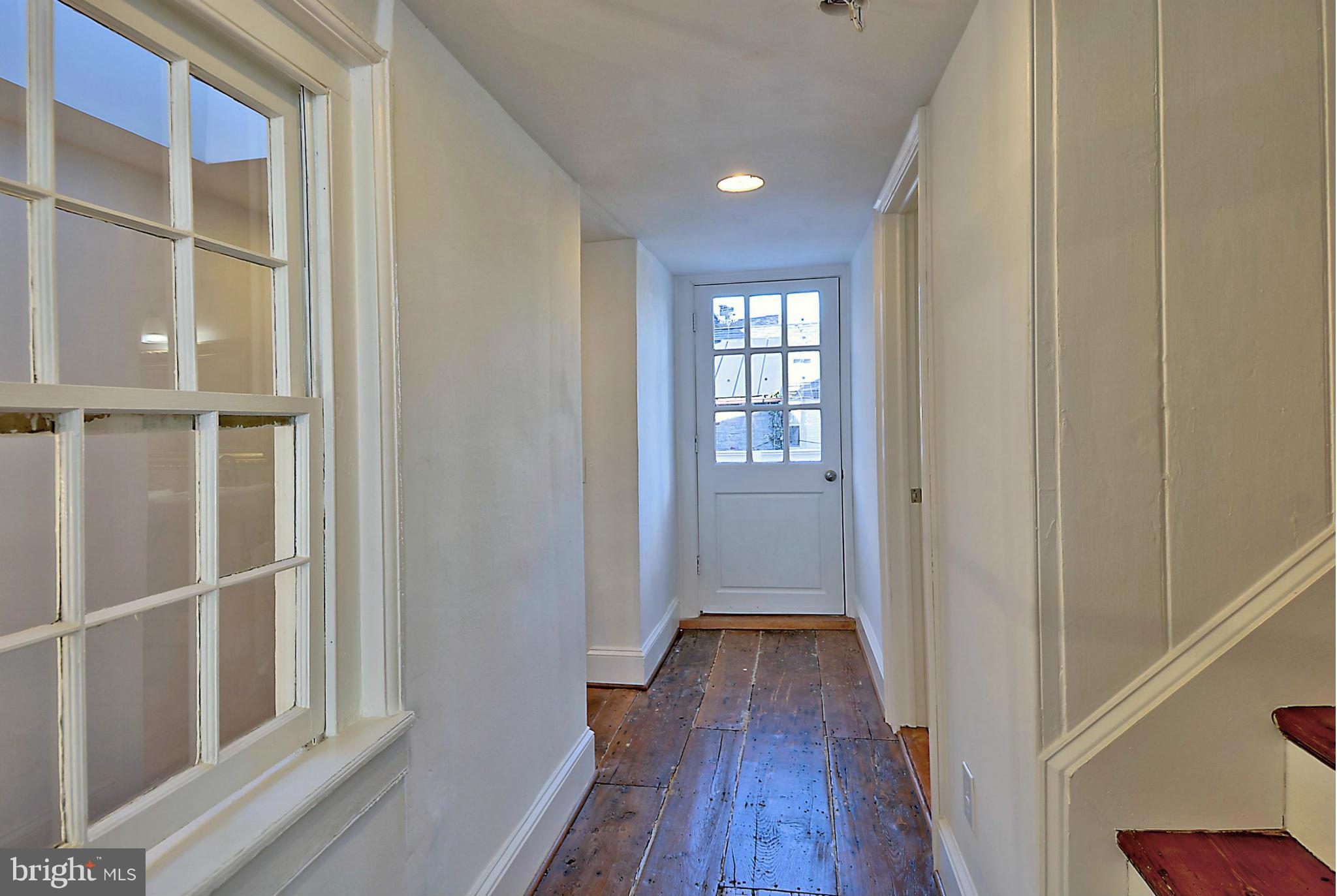 OLD TOWN - Residential Lease