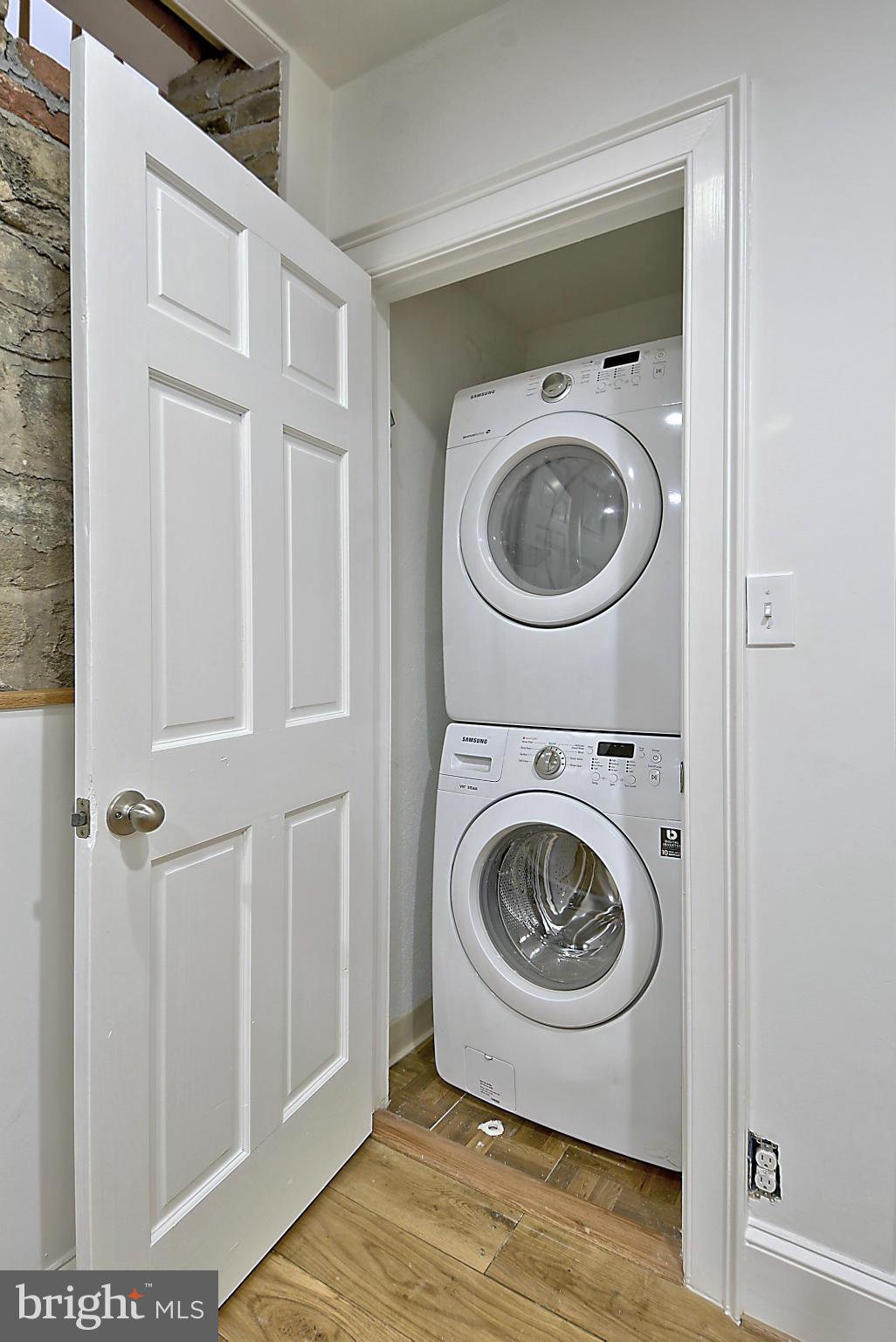 OLD TOWN - Residential Lease