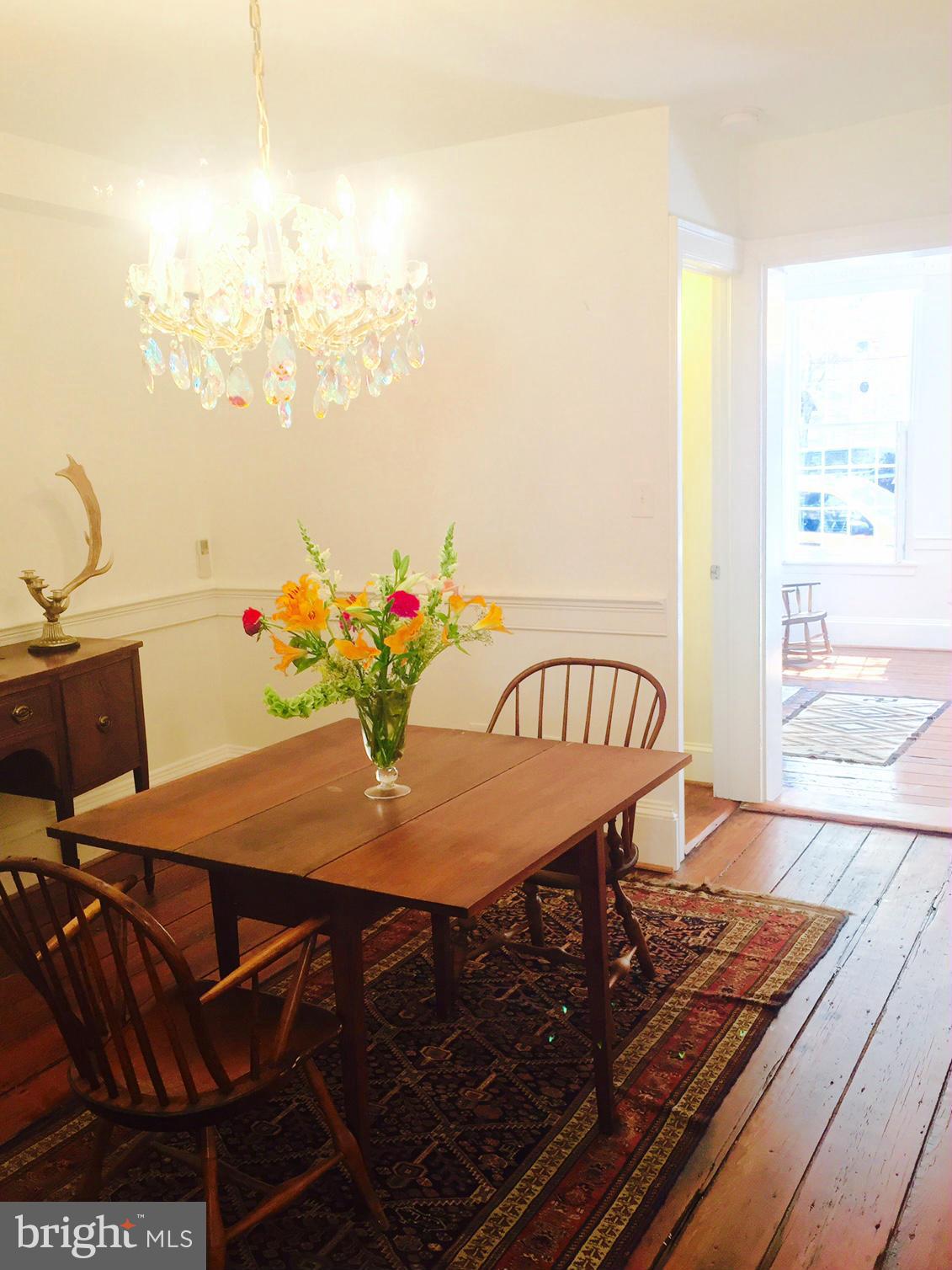 OLD TOWN - Residential Lease