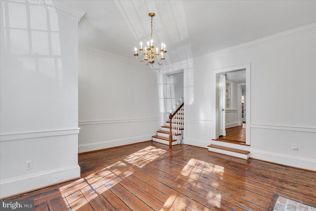 OLD TOWN - Residential Lease