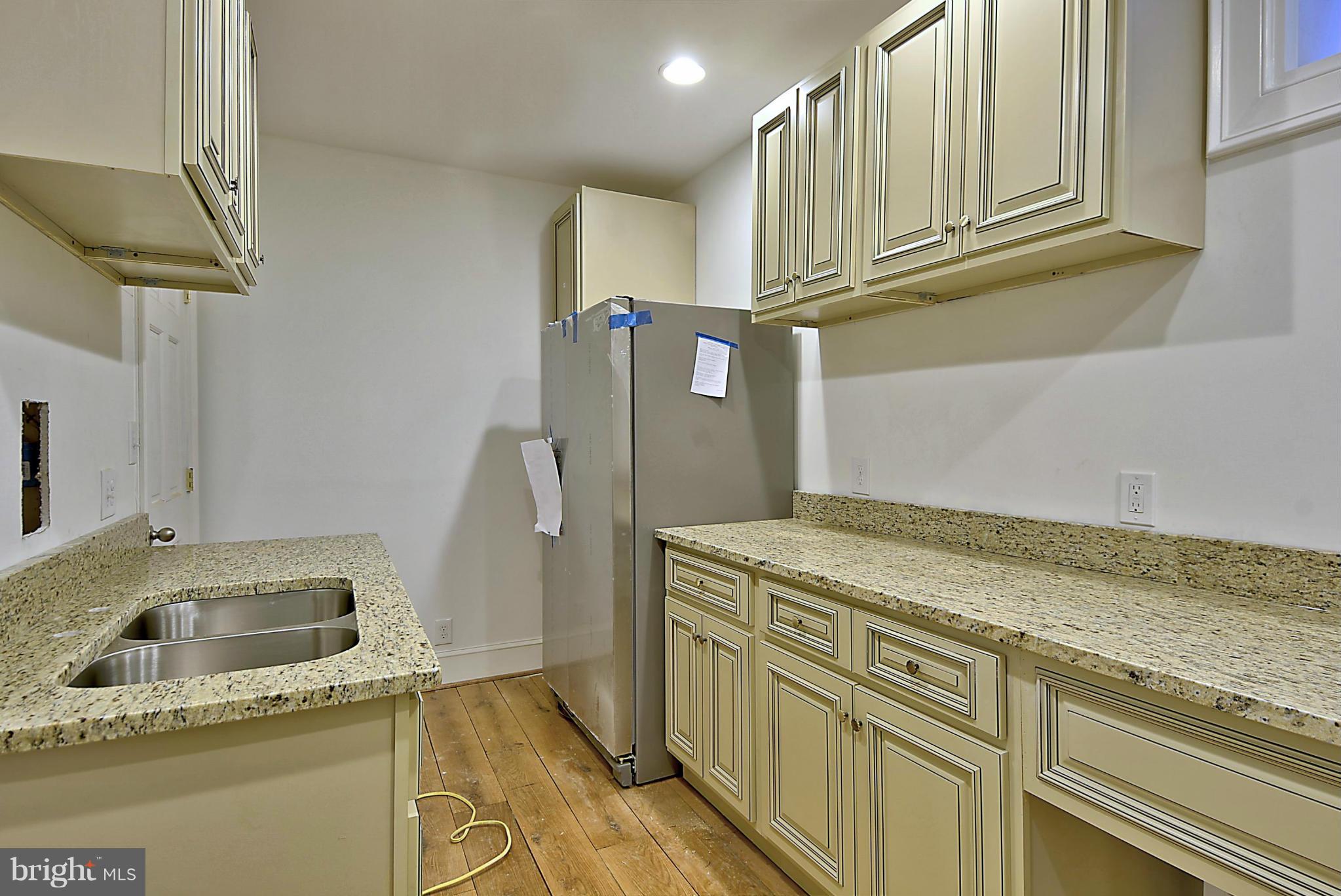 OLD TOWN - Residential Lease