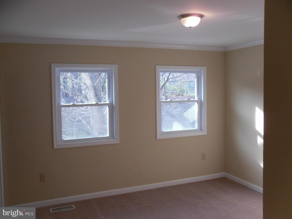 LAKE RIDGE - Residential