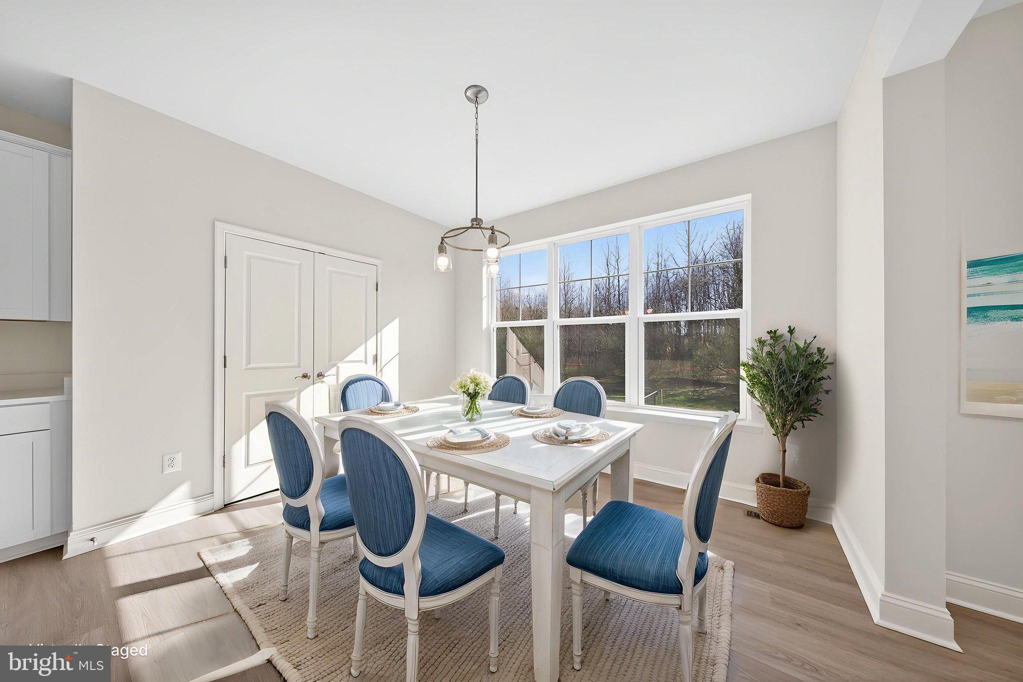 BROOKFIELD - Residential