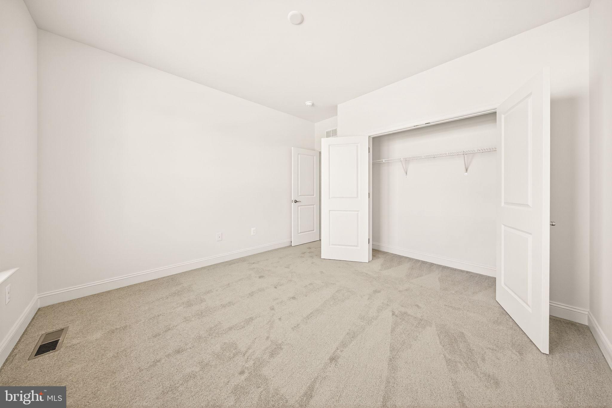 BROOKFIELD - Residential