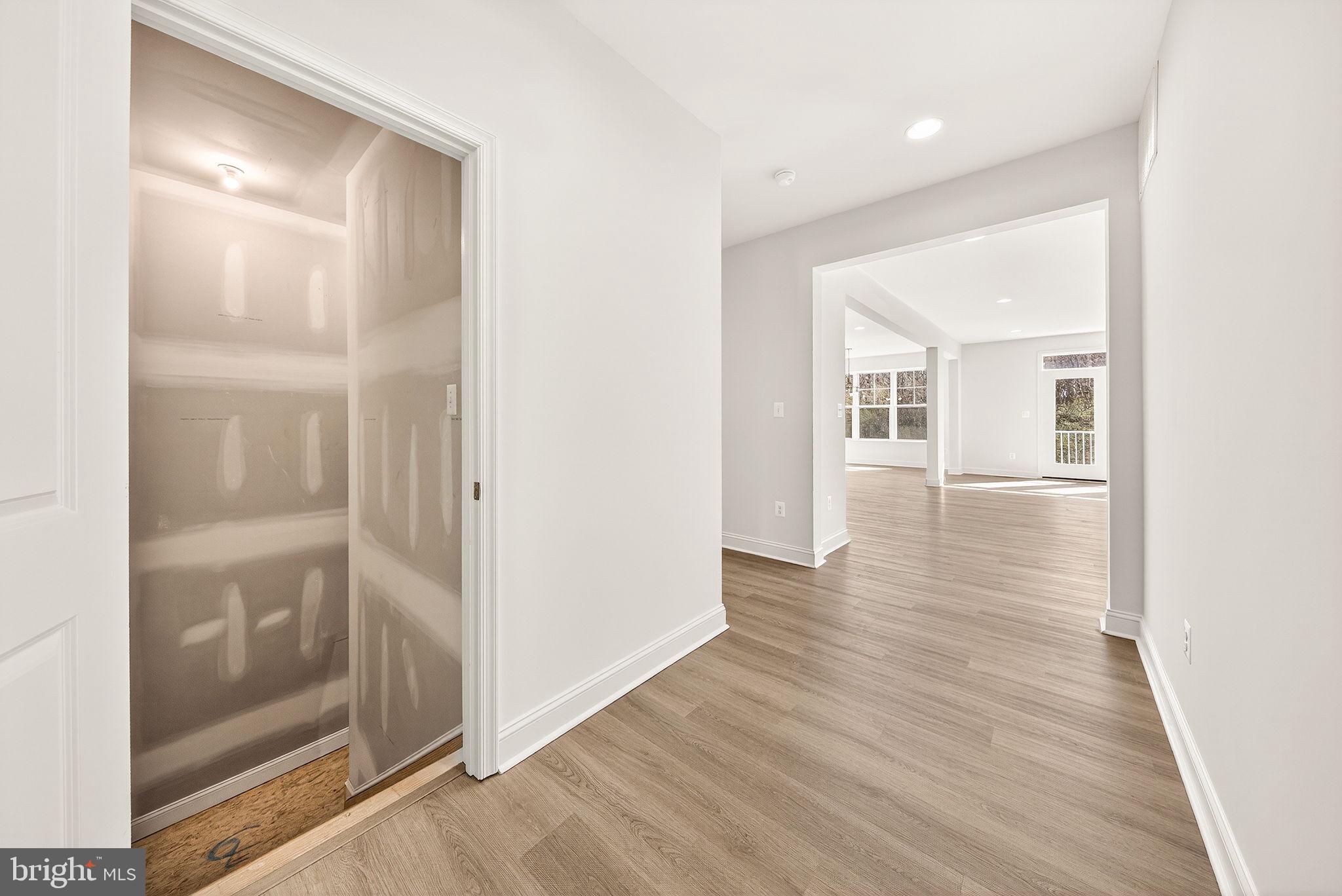 BROOKFIELD - Residential