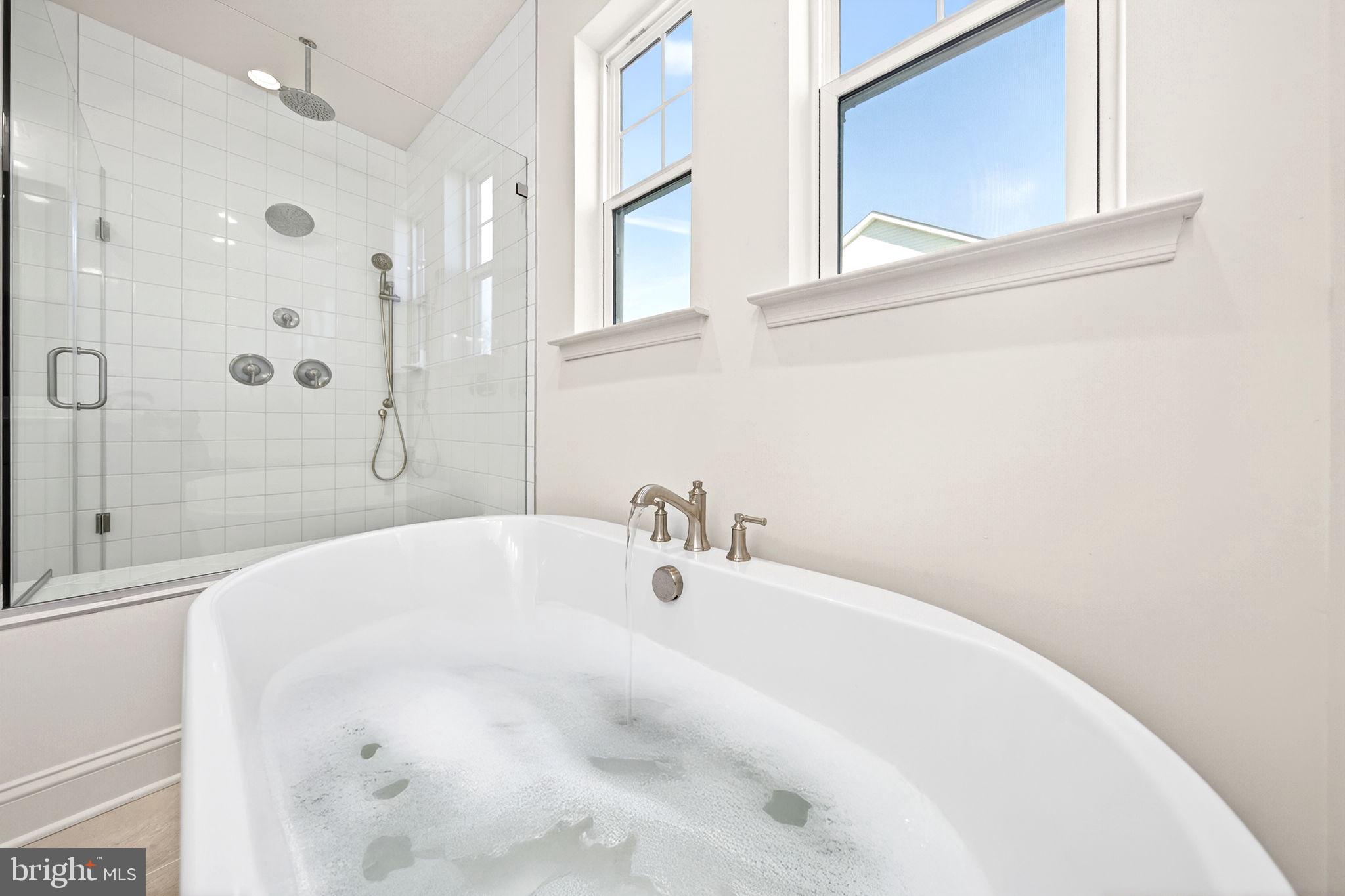 BROOKFIELD - Residential