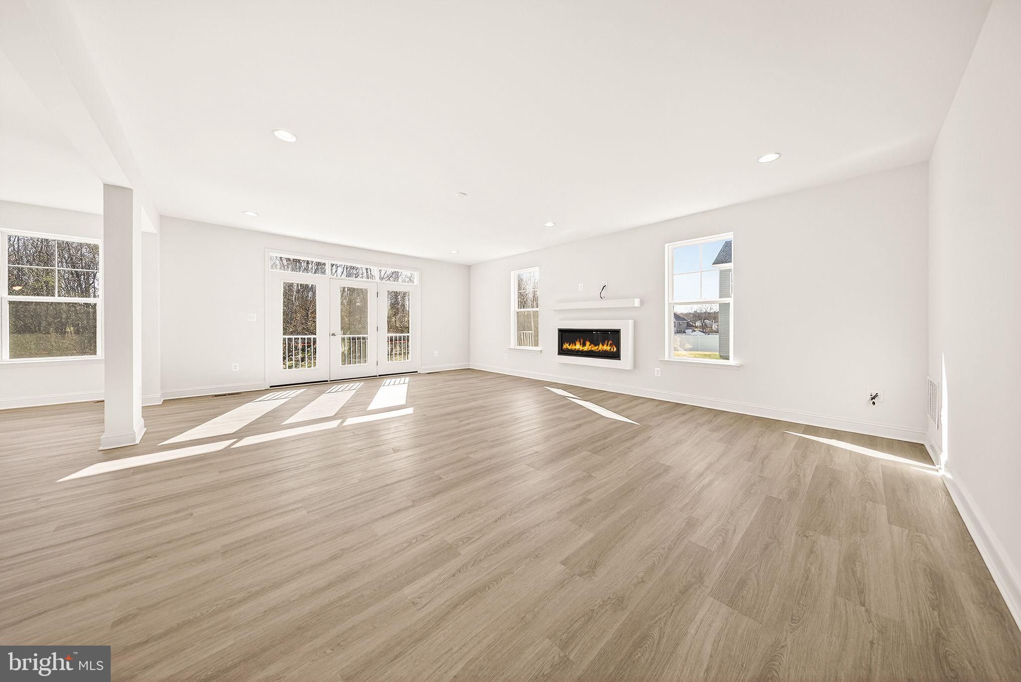 BROOKFIELD - Residential