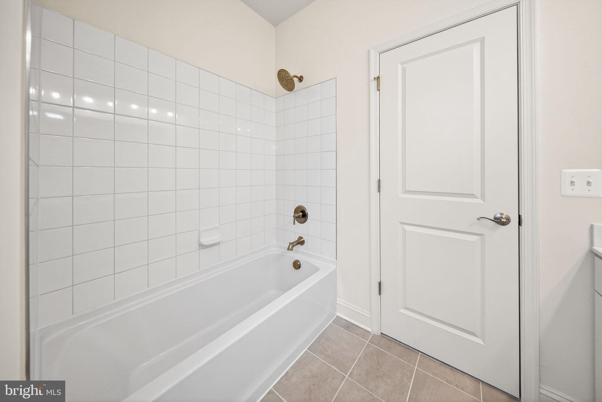 BROOKFIELD - Residential