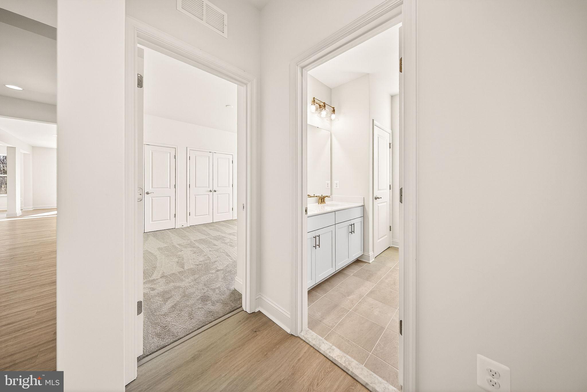 BROOKFIELD - Residential