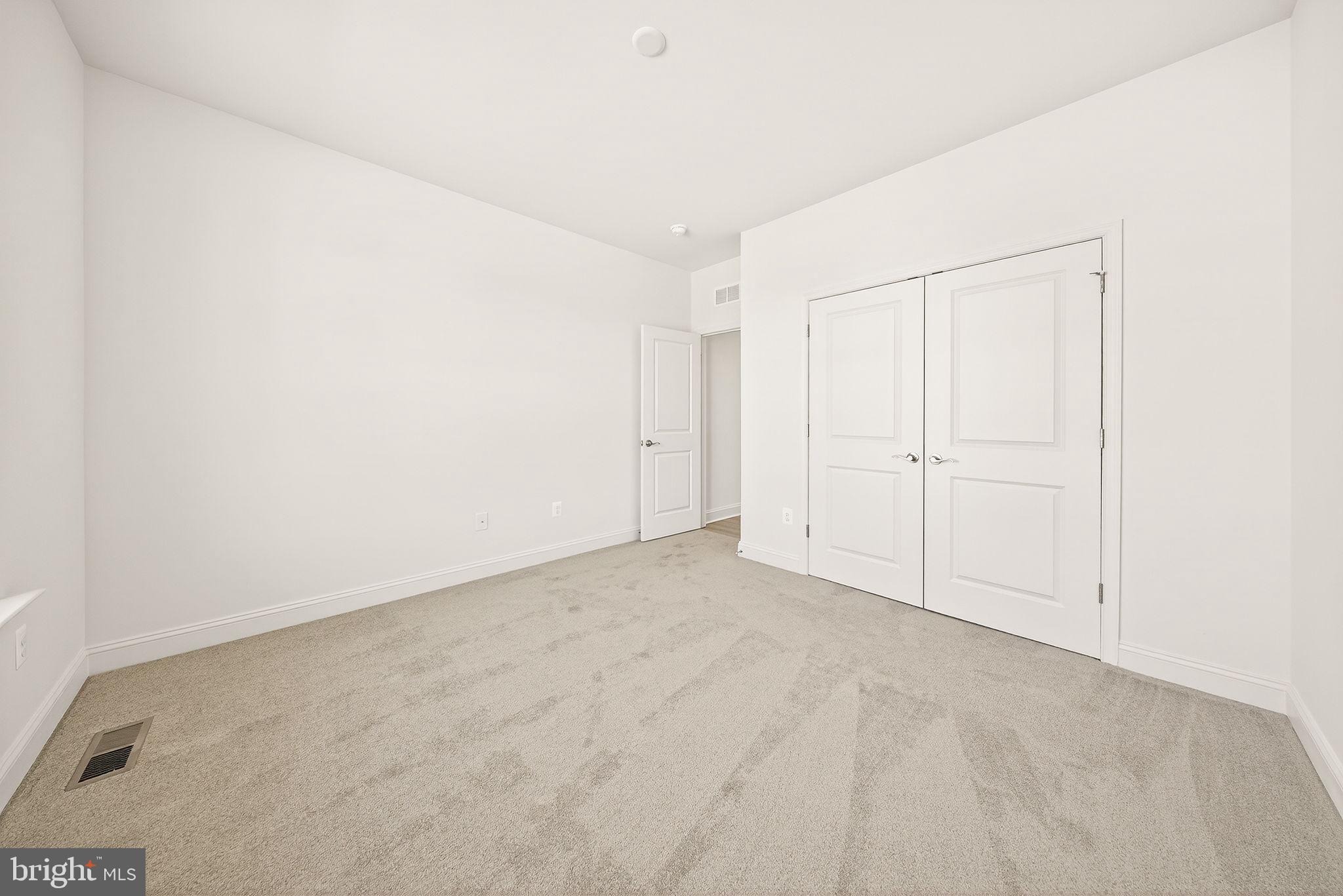 BROOKFIELD - Residential