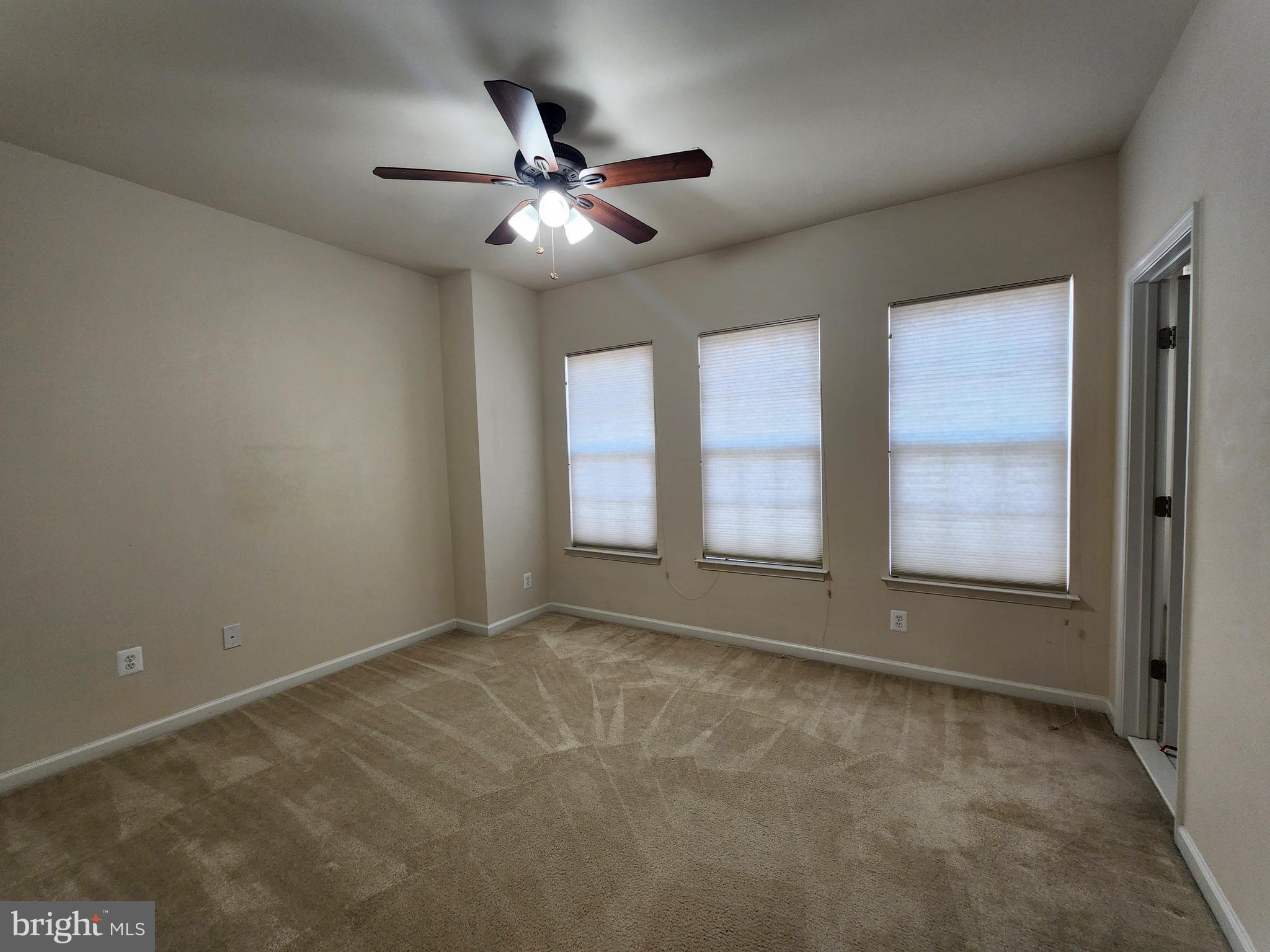 POTOMAC OVERLOOK AT NATIONAL HARBOR - Residential Lease