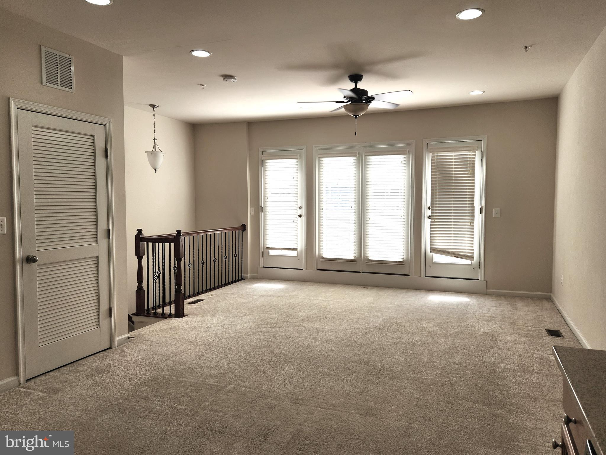 POTOMAC OVERLOOK AT NATIONAL HARBOR - Residential Lease