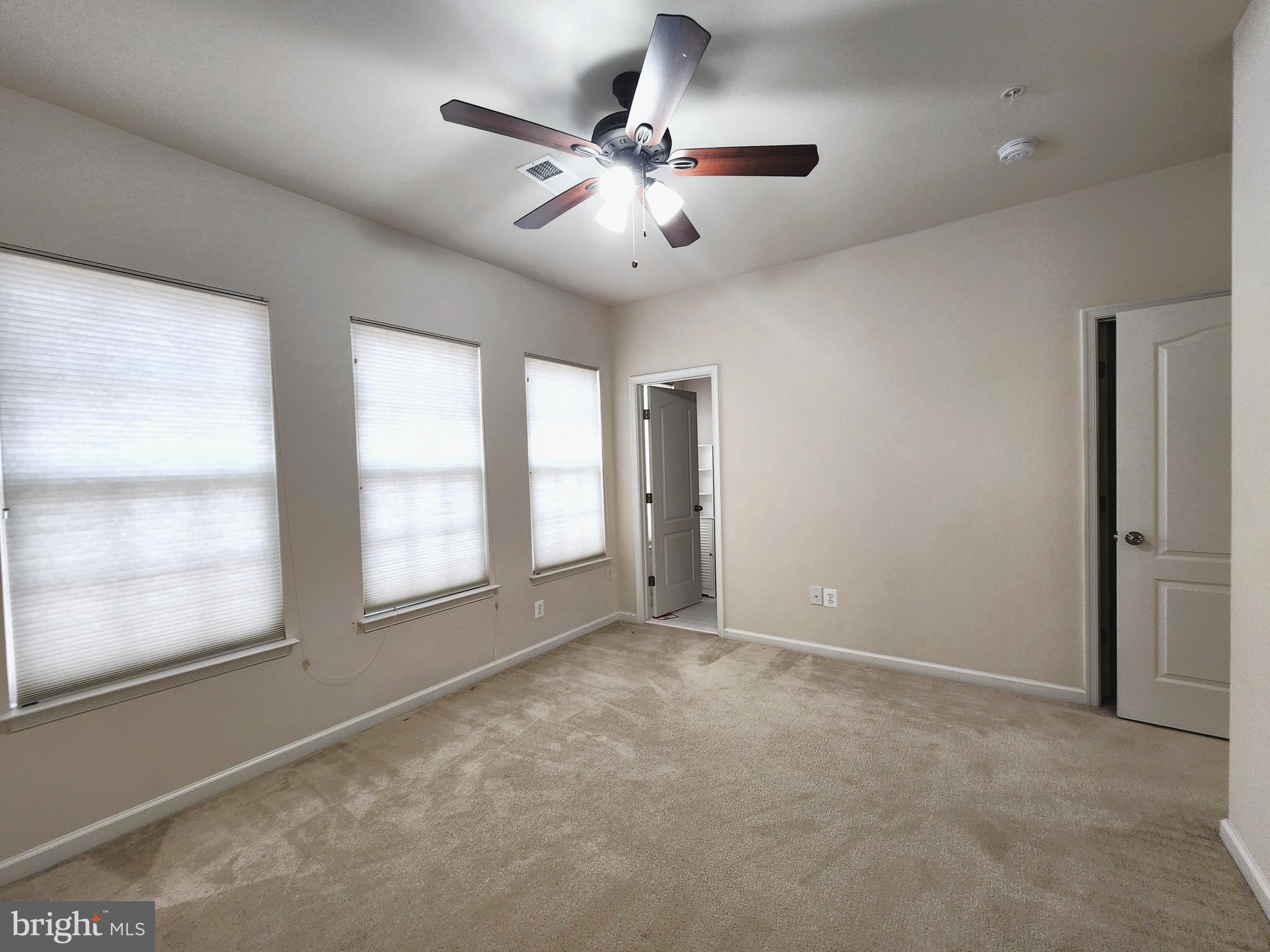 POTOMAC OVERLOOK AT NATIONAL HARBOR - Residential Lease