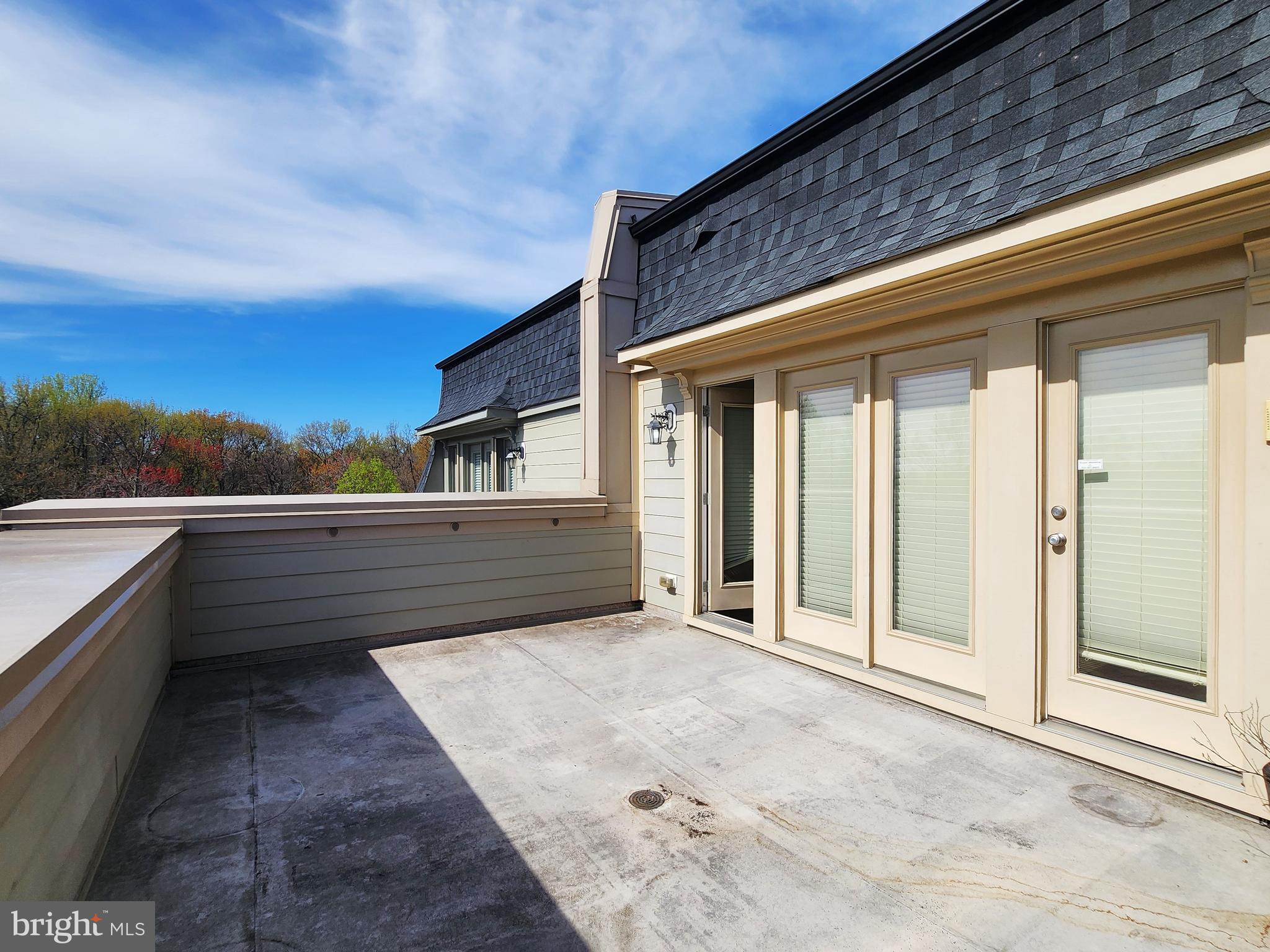 POTOMAC OVERLOOK AT NATIONAL HARBOR - Residential Lease