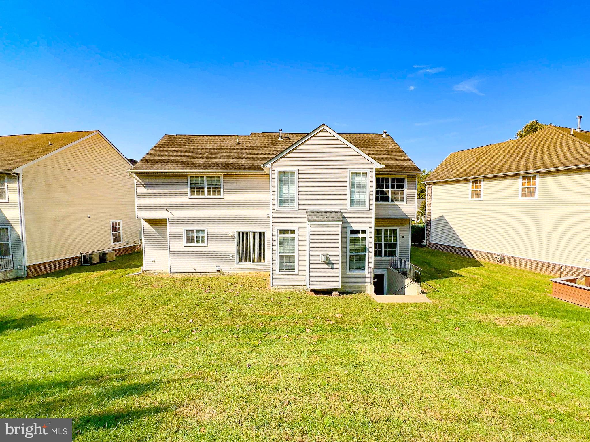 2510 NICOL CIRCLE