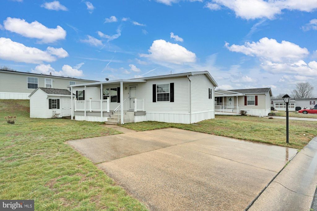 Photo of 910 DOGWOOD ST, NEW PROVIDENCE, PA 17560 (MLS # PALA2031316)