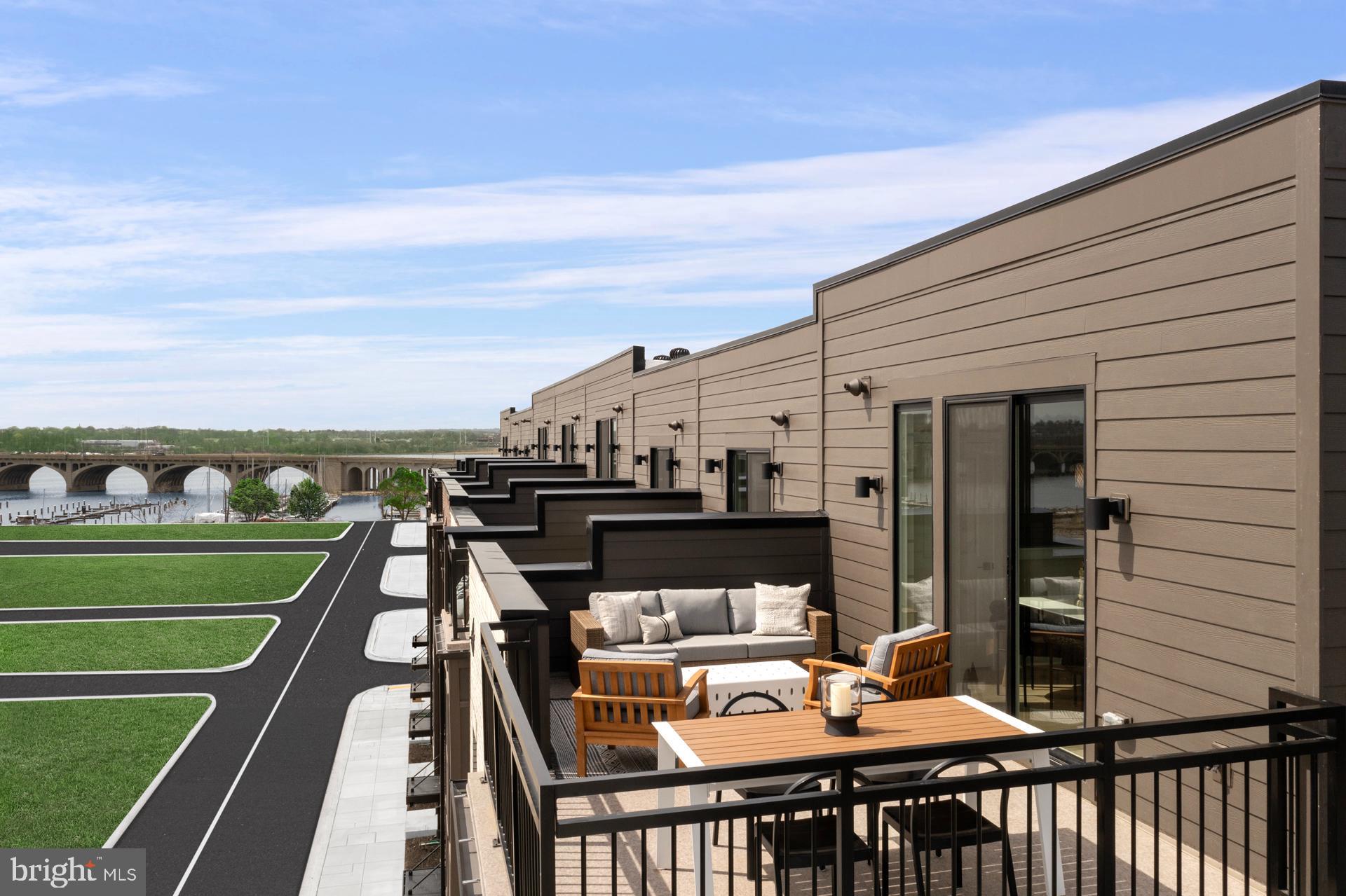 LOCKE LANDING - Residential