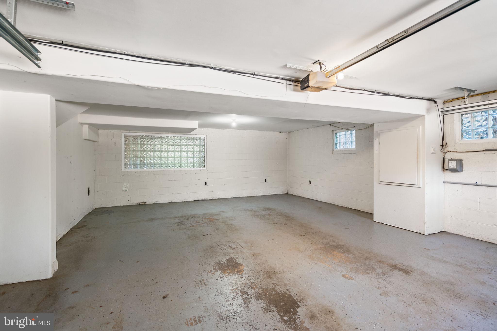 GLEN ECHO HEIGHTS - Residential